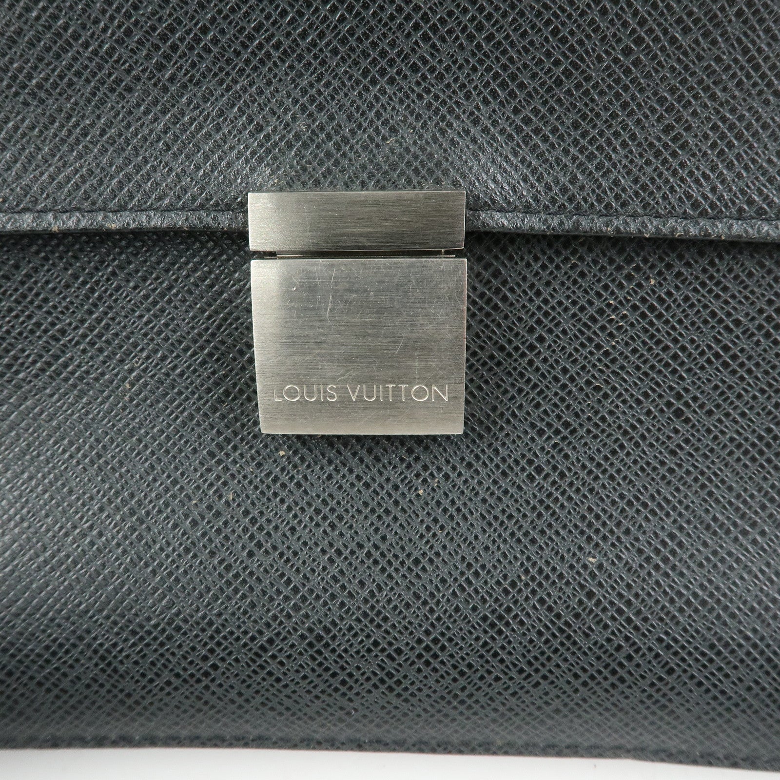 Louis Vuitton Taiga Leather Selenga Clutch Bag Ardoise M30782