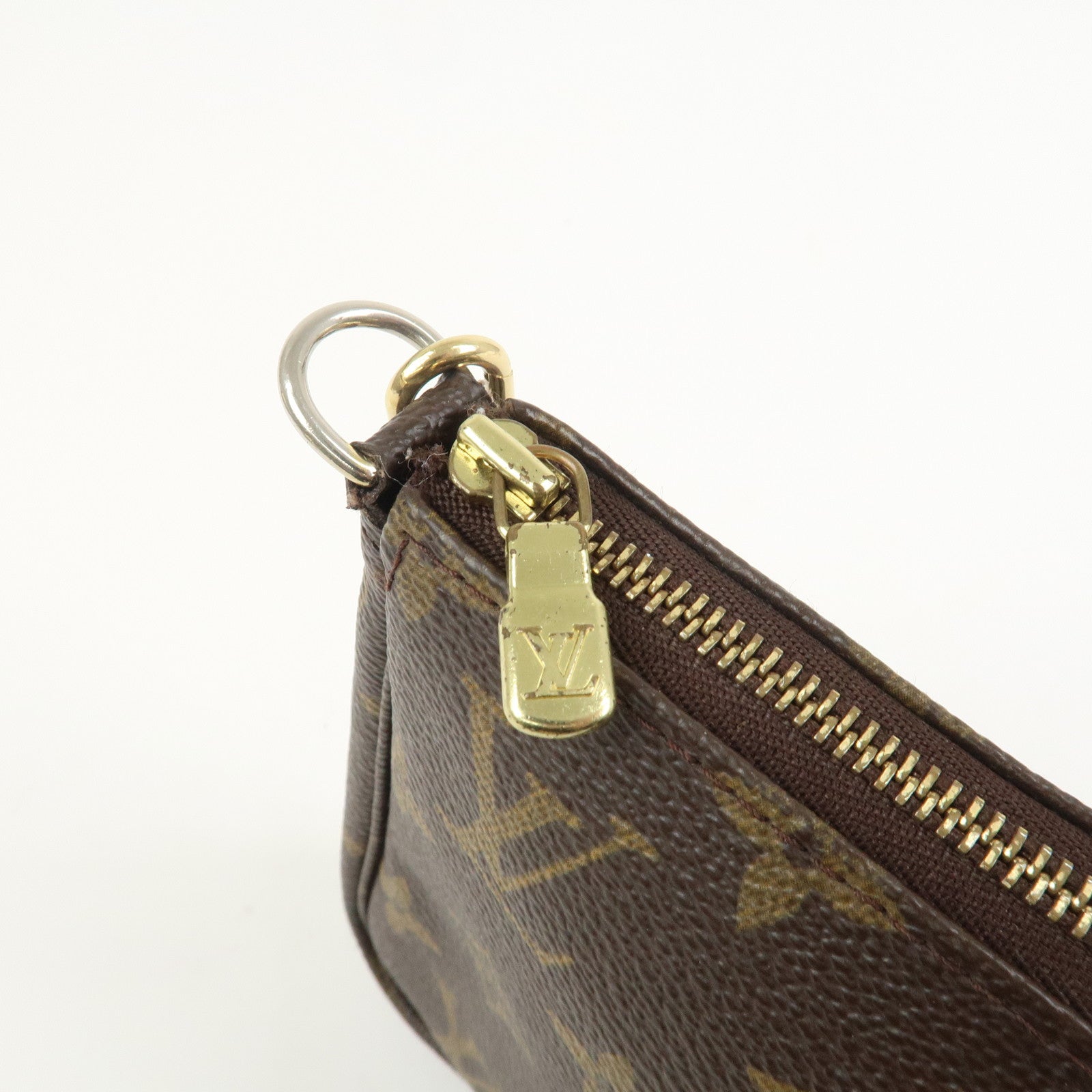 Louis Vuitton Monogram Panda Pochette Accessoires Pouch M51981