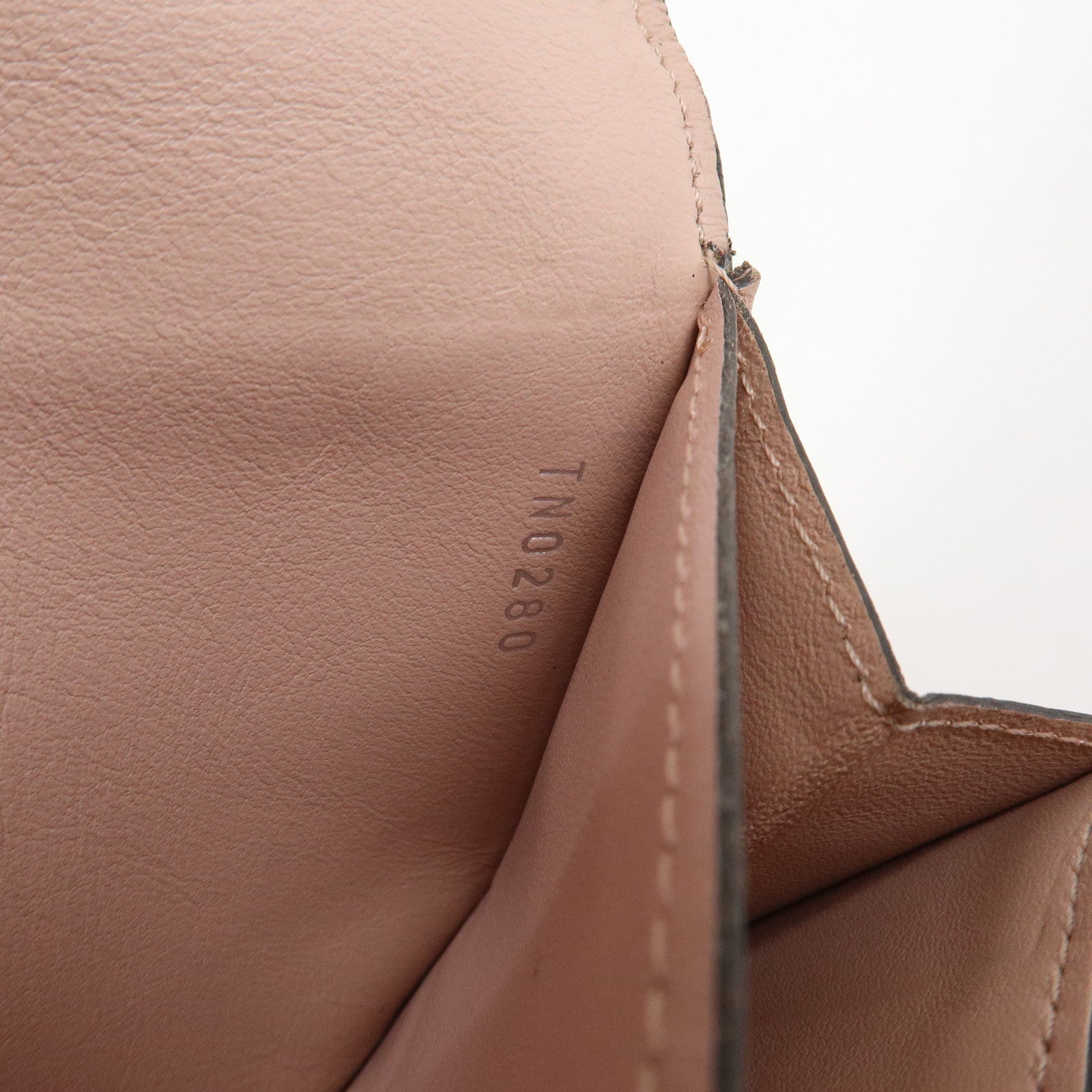 Louis Vuitton Monogram Mahina Portefeuille Iris Long Wallet M60145
