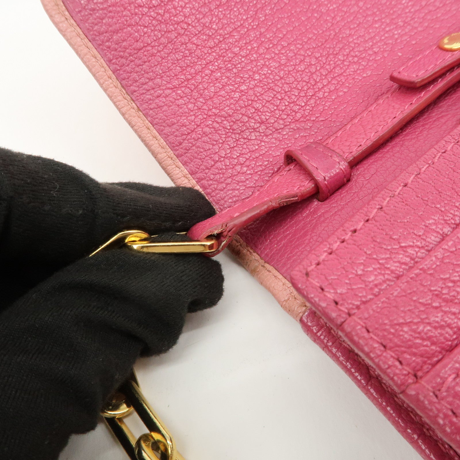 MIU MIU Logo Leather WOC Chain Shoulder Long Wallet Pink 5M1290