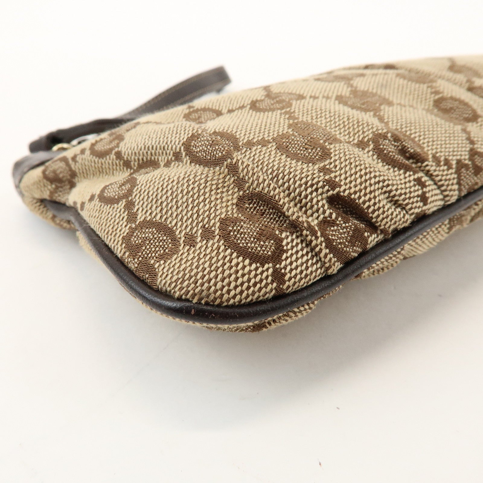 GUCCI Interlocking G GG Canvas Leather Pouch Wristlet Bag 212203