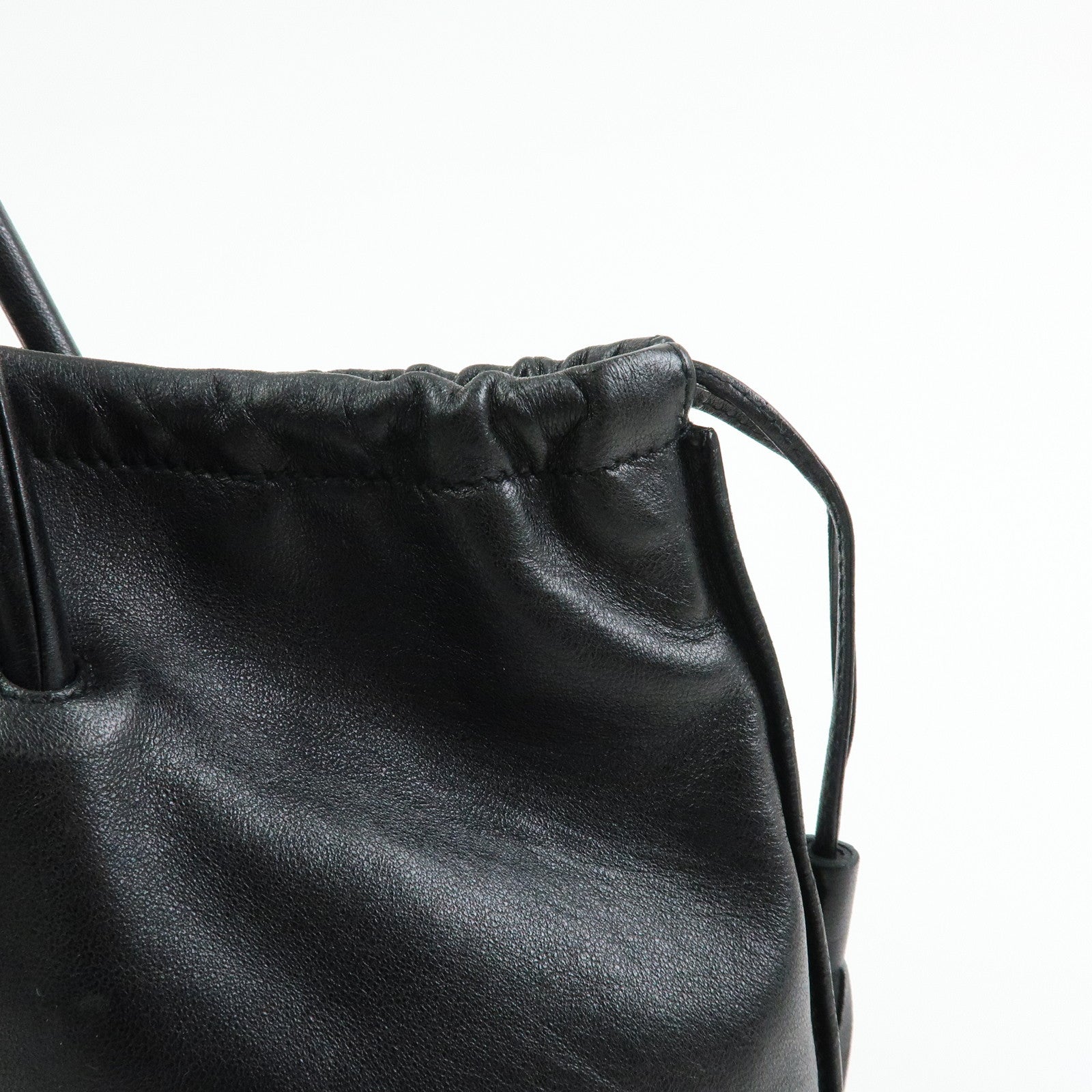 GUCCI Nappa Leather Tassel Tote Shoulder Bag Black 001・4331・001998