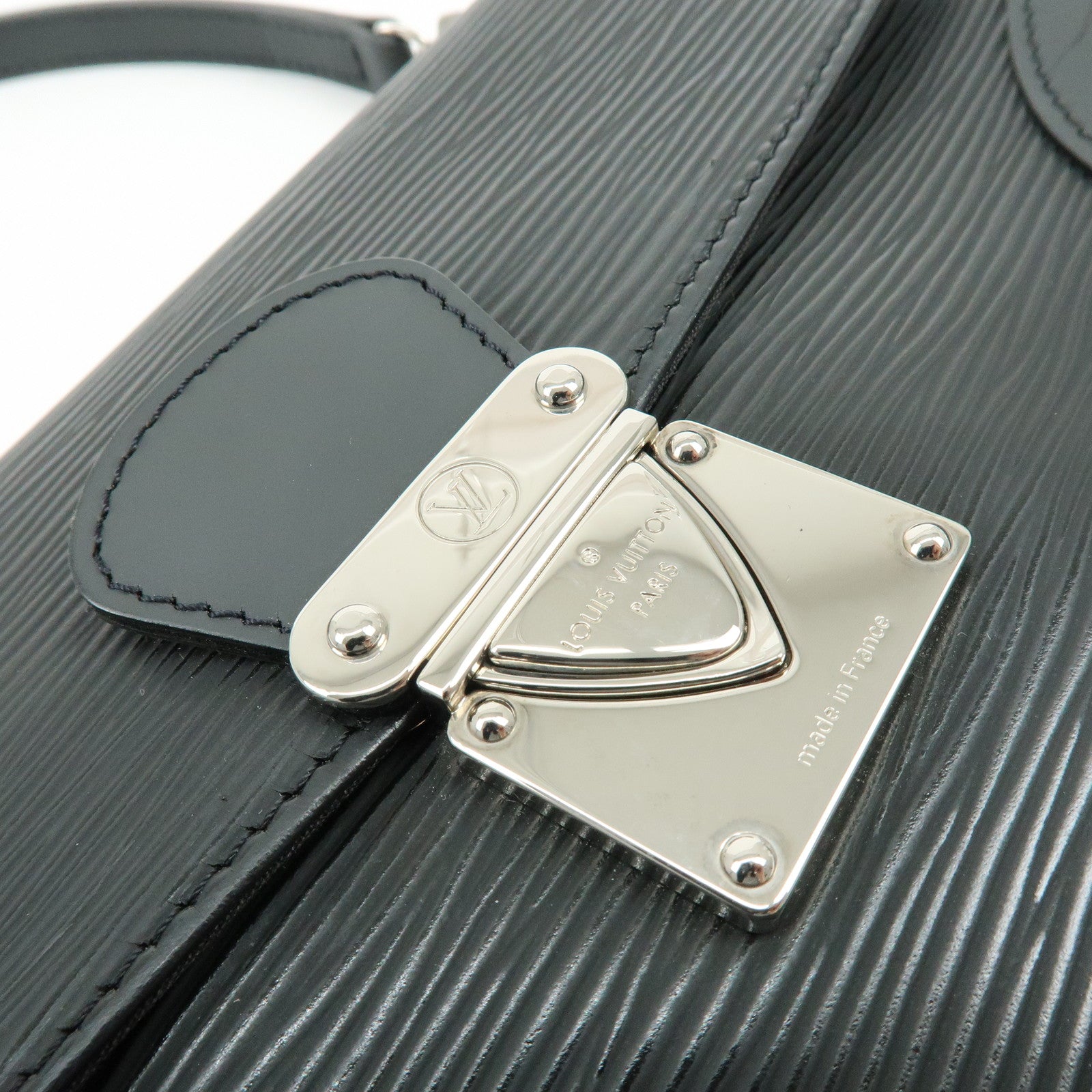 Louis Vuitton Epi Leather Pochette Segur Hand Bag Noir M58882