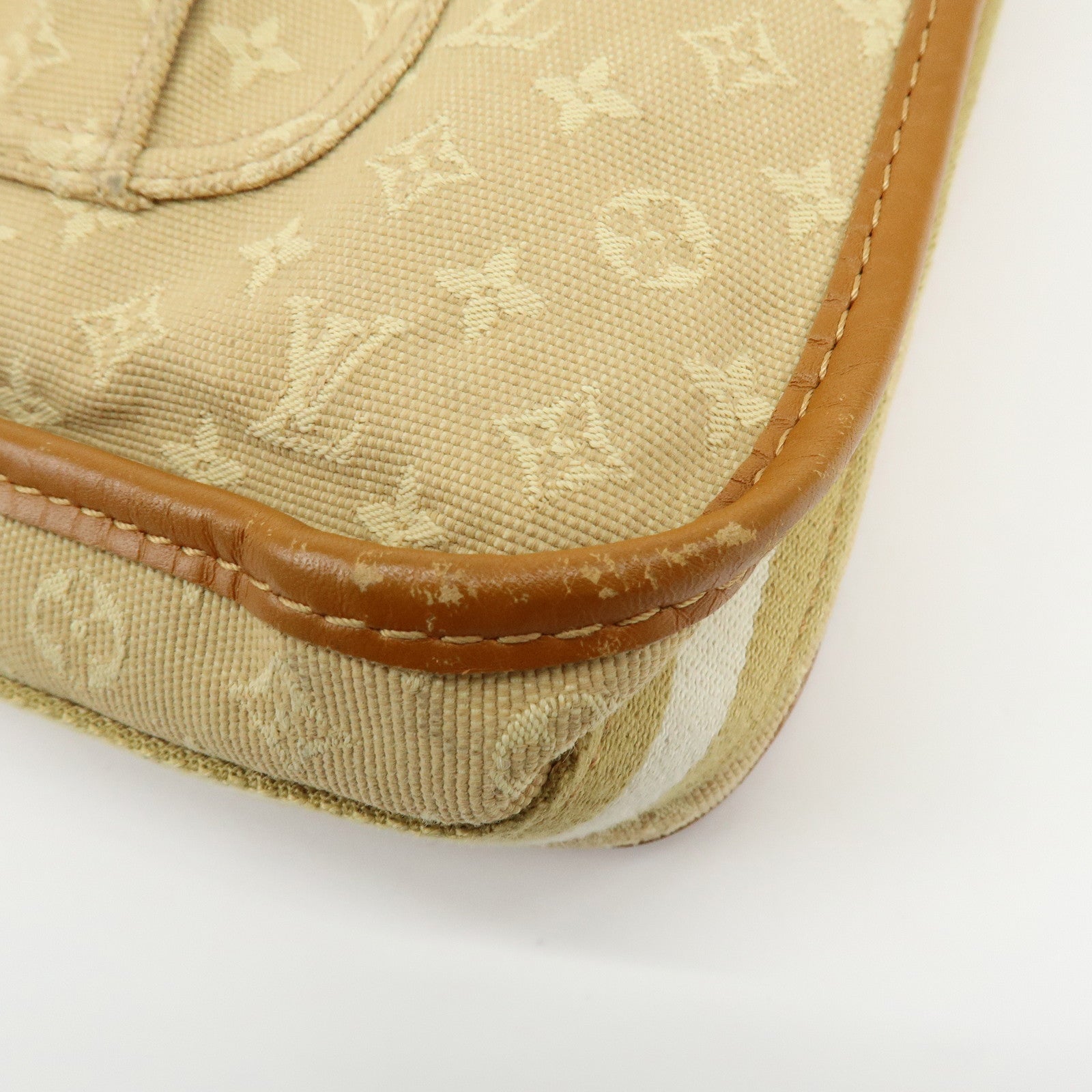 Louis Vuitton Monogram Mini Buzas Mary Kate Shoulder Bag M92323