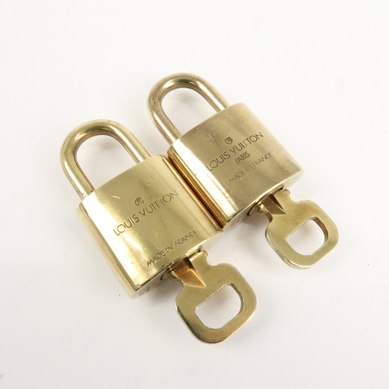 Louis Vuitton Set of 10 Lock & Key Cadena Key Lock Metal Gold Used