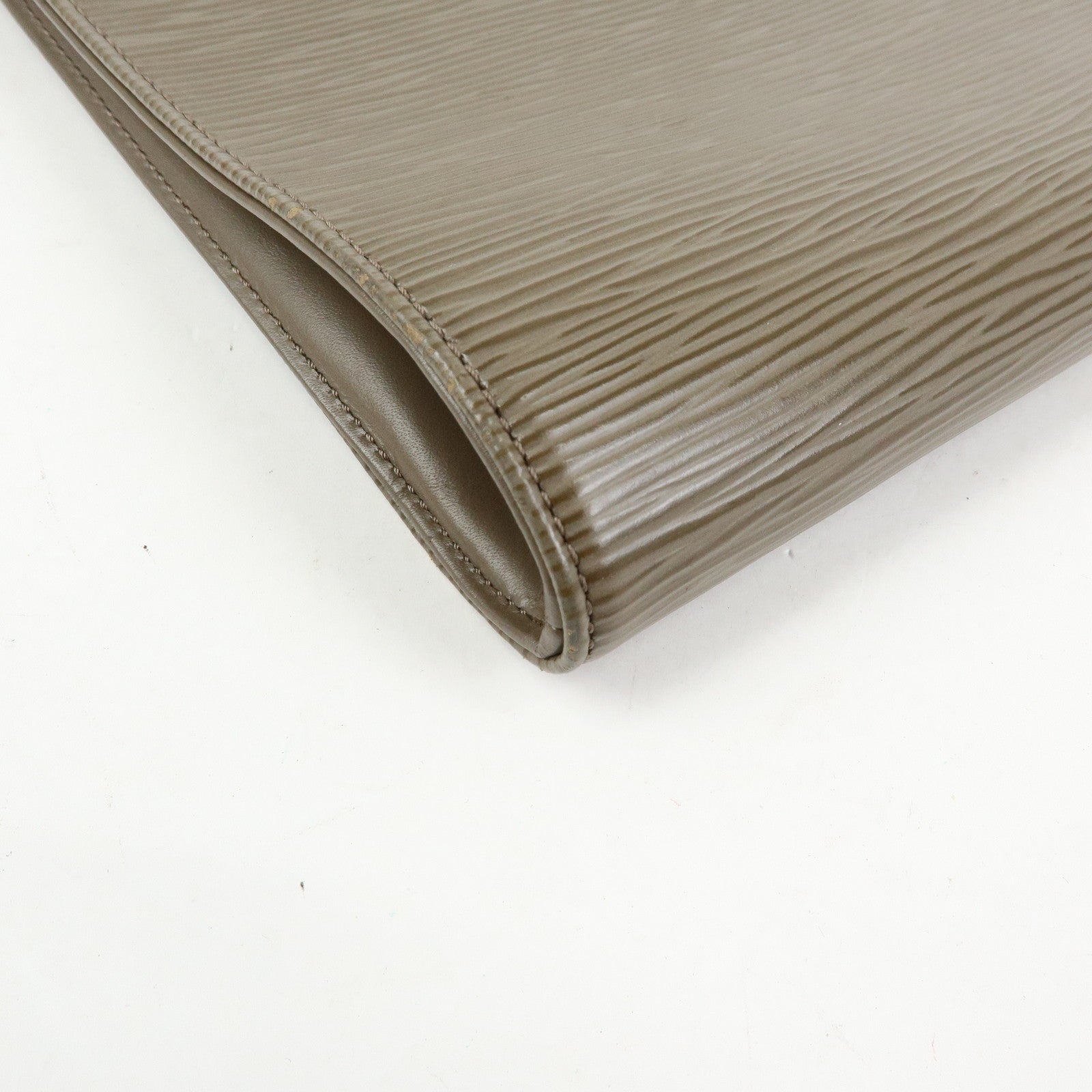 Louis Vuitton Epi Leather Saint Tropez Shoulder Bag Pepper M5246C