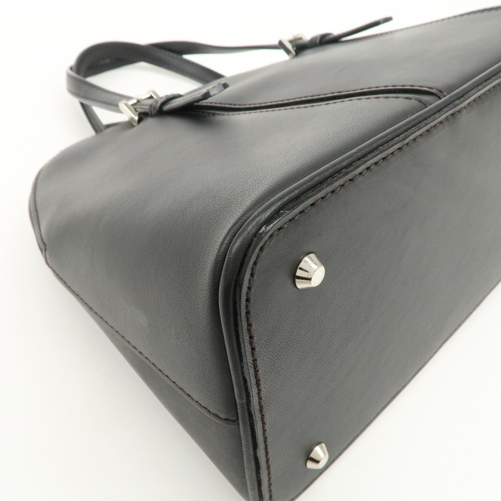 BURBERRY Logo Leather Hand Bag Black