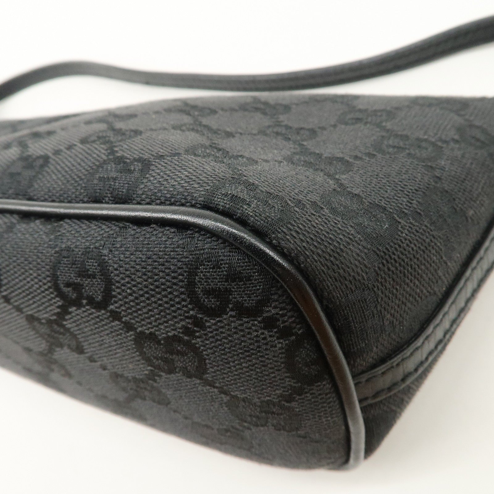 GUCCI Boat Bag GG Canvas Leather Hand Bag Pouch Black 07198