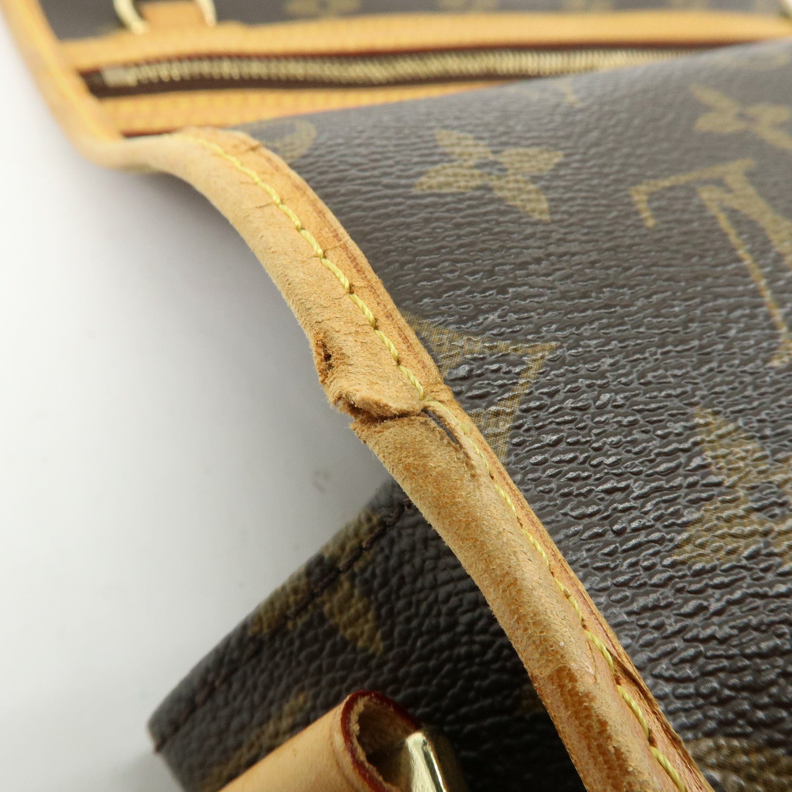 Louis Vuitton Monogram Messenger Bosphore PM Shoulder Bag M40106