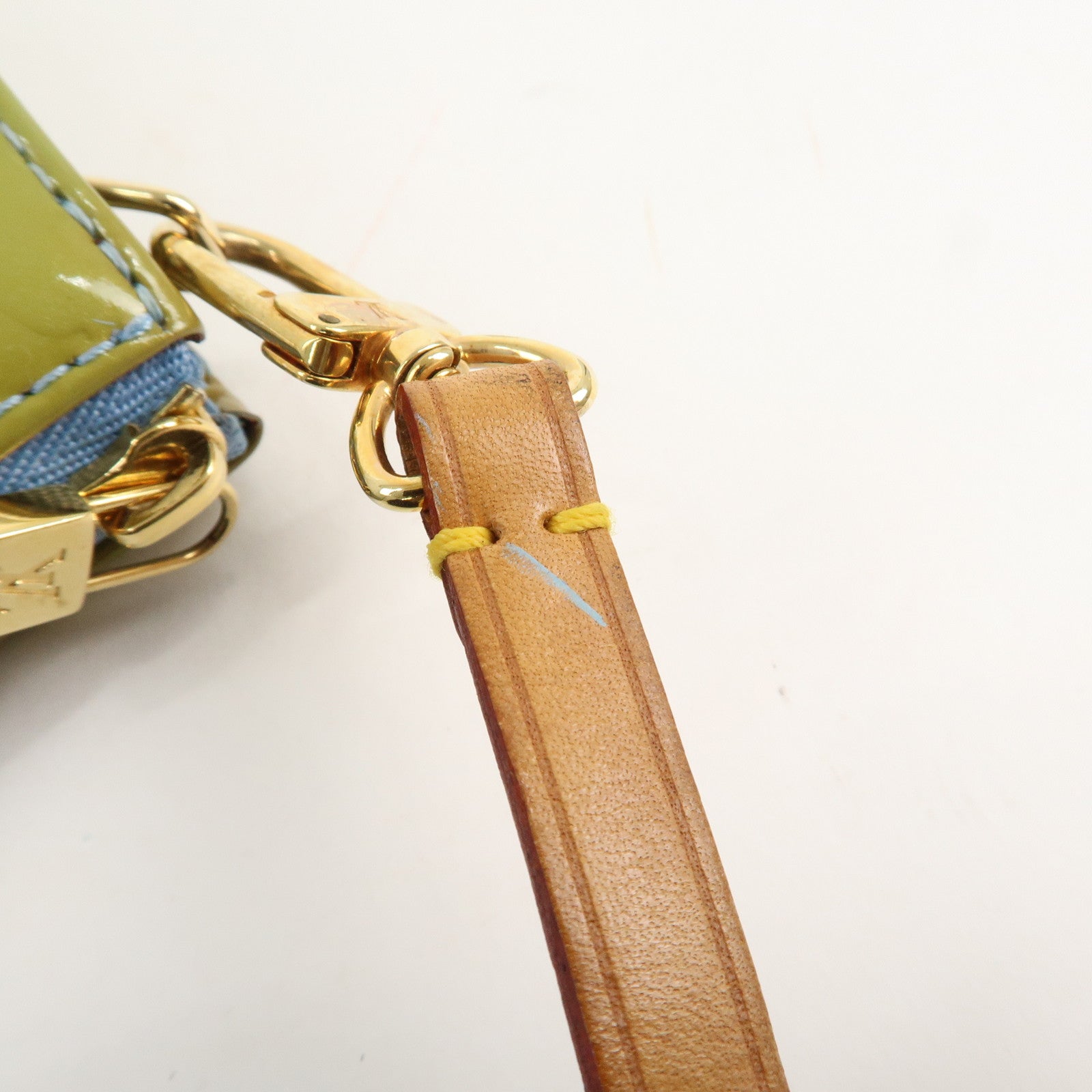 Louis Vuitton Monogram Vernis Lexington Hand Bag Baby Blue M91011