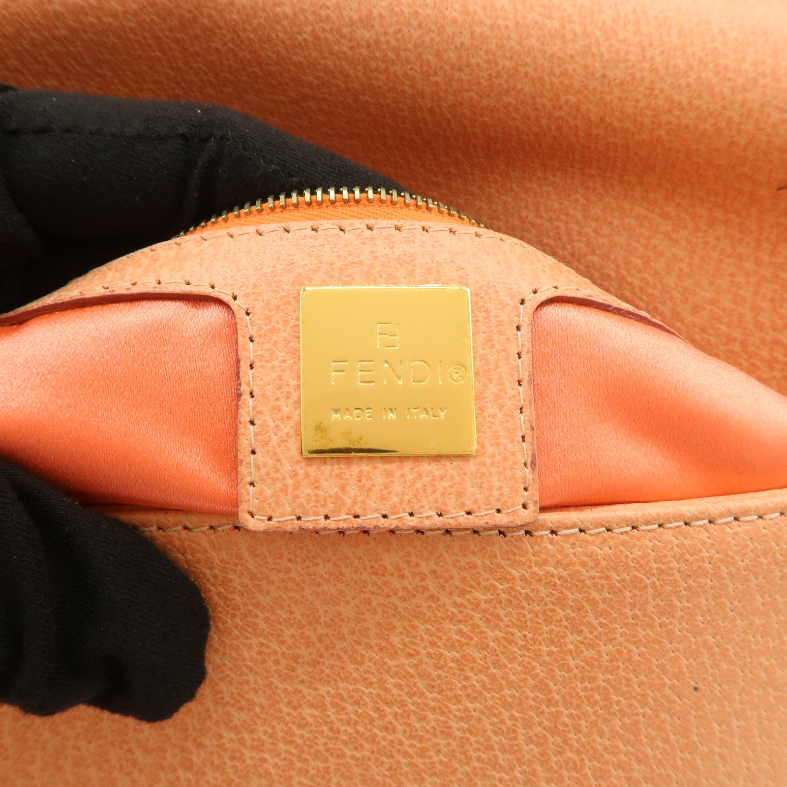 FENDI Mamma Baguette Leather Hand Bag Shoulder Bag Pink 26325