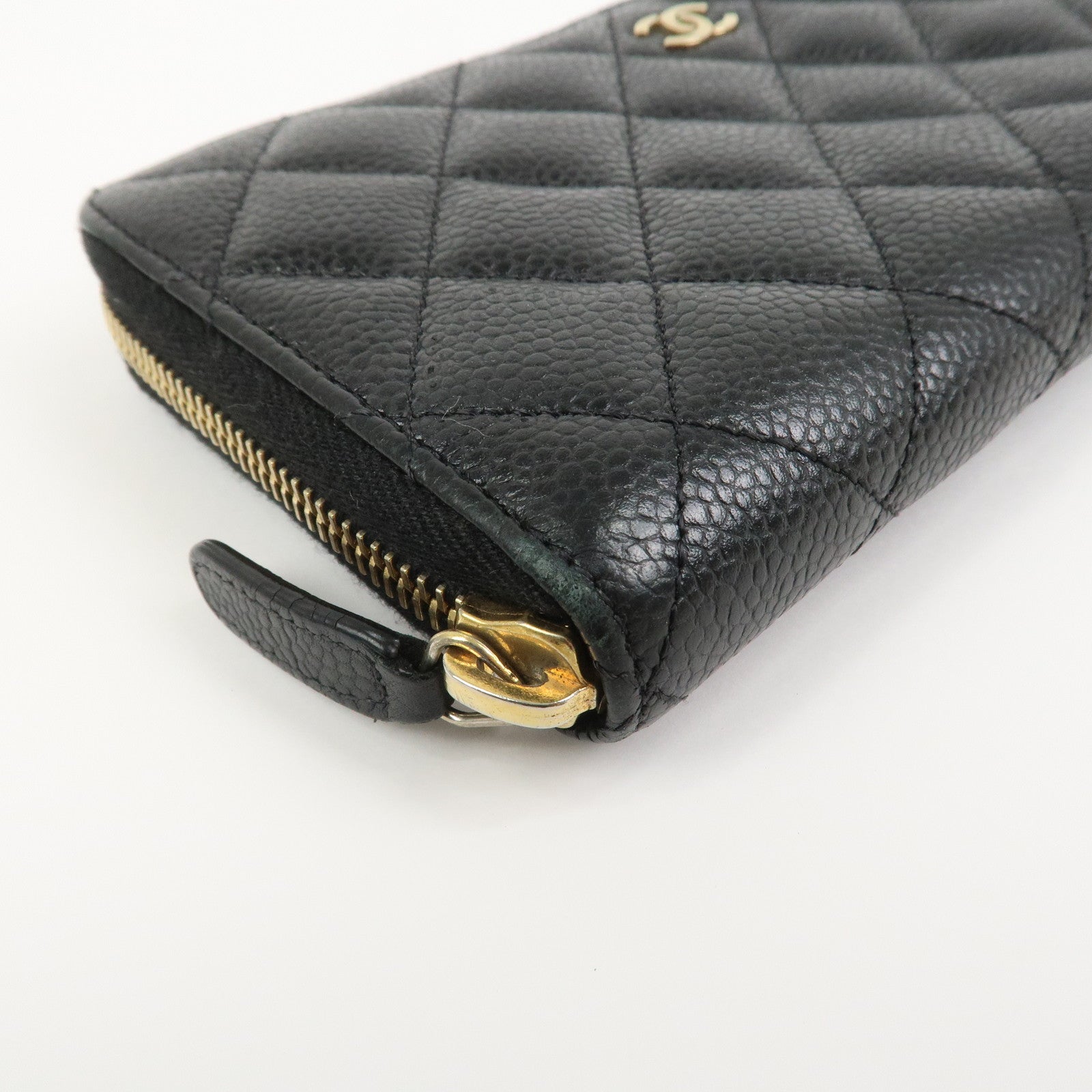 CHANEL COCO Mark Matelasse Classic Round Zippy Wallet Black AP0242