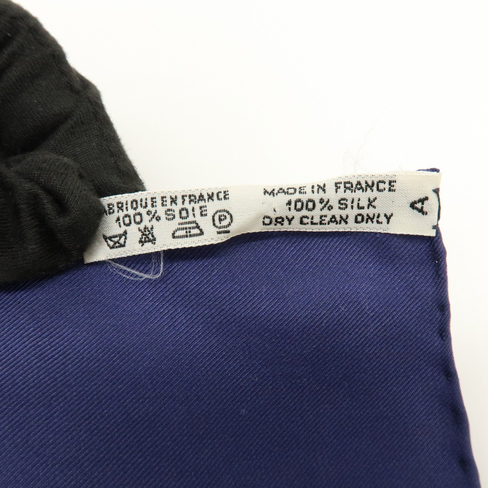 HERMES Carre90 Silk100% Parmi les fleurs je compte les heures Scarf