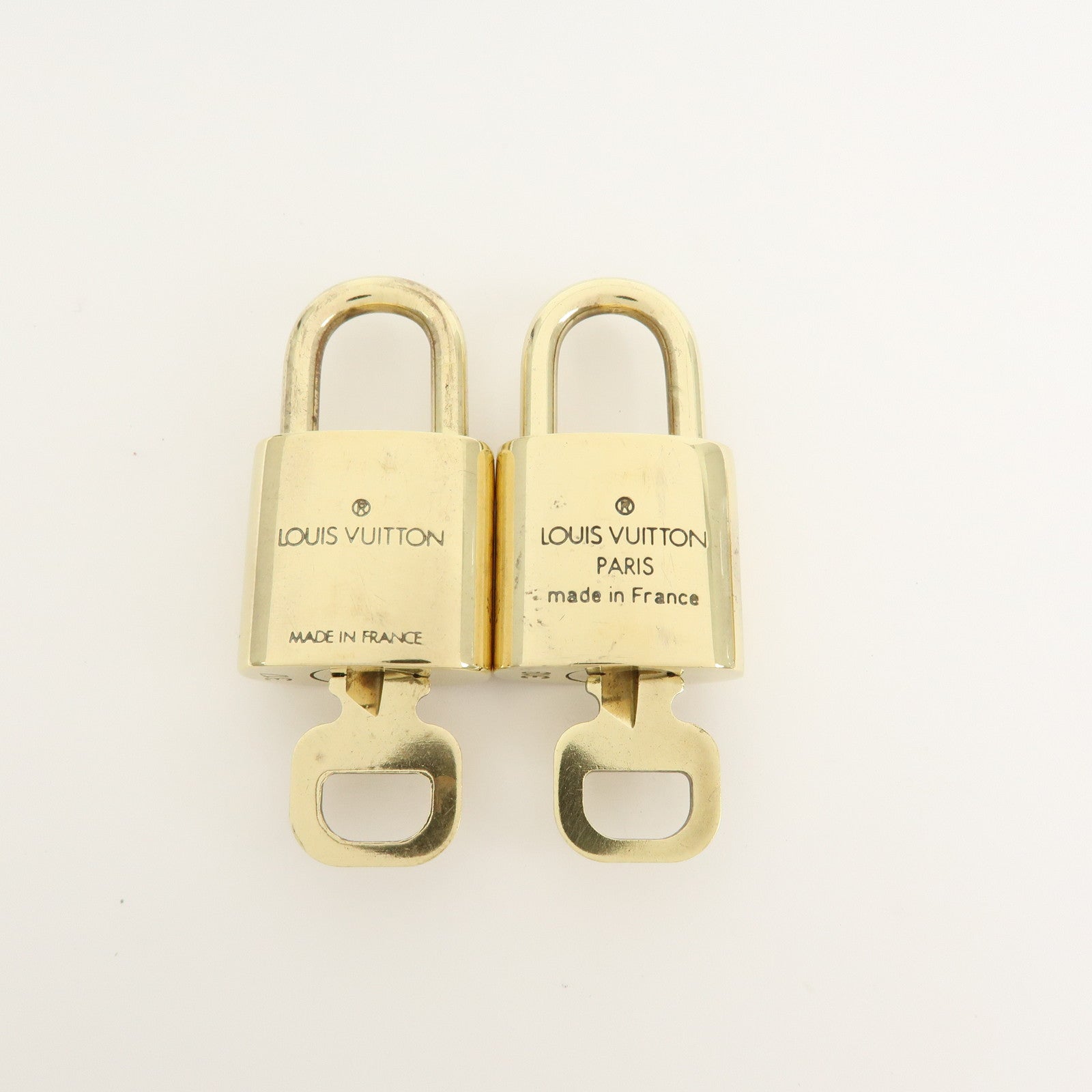 Louis Vuitton Set of 10 Lock & Key Cadena Key Lock Gold
