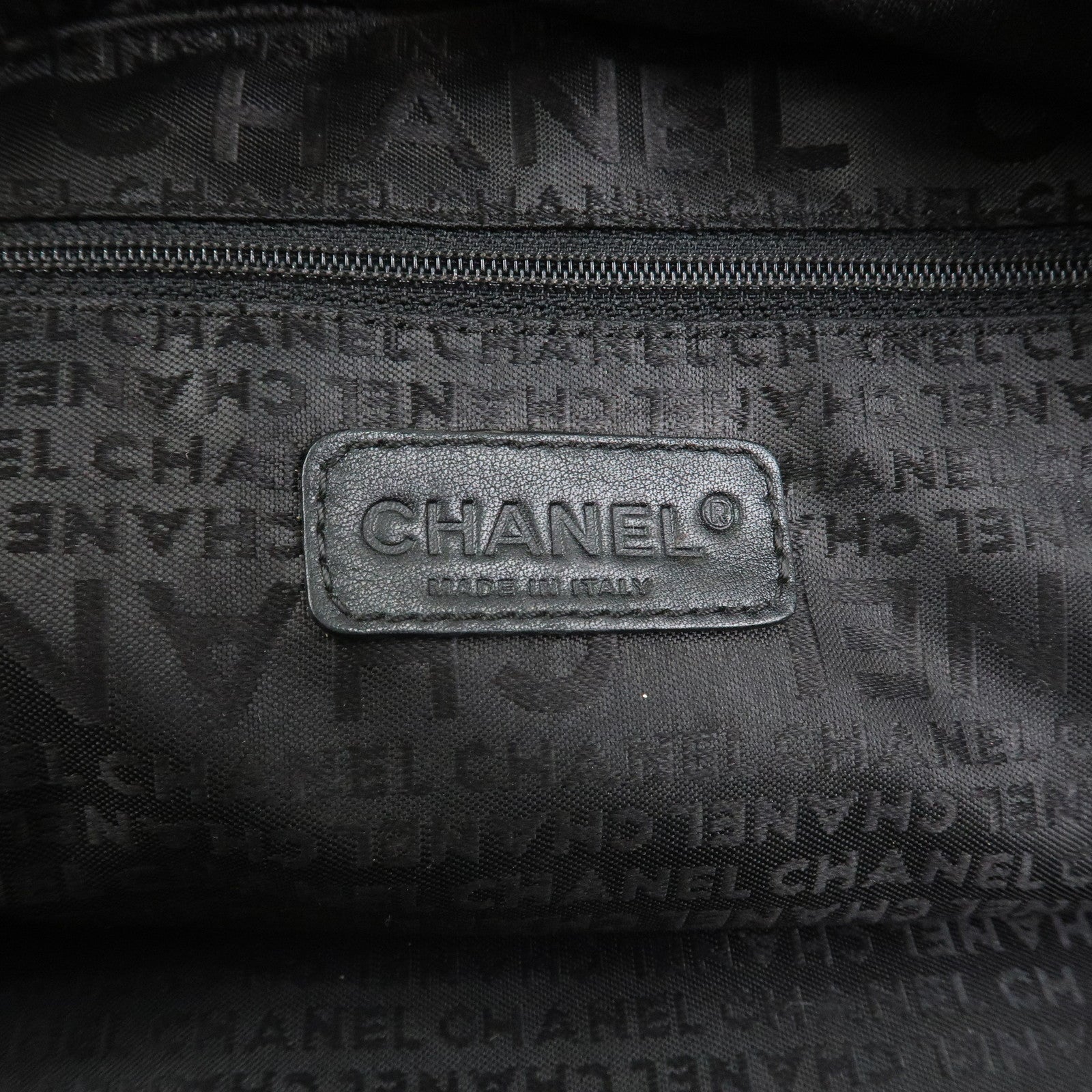 CHANEL Chocolate Bar Caviarskin Boston Bag Hand Bag Black A28023
