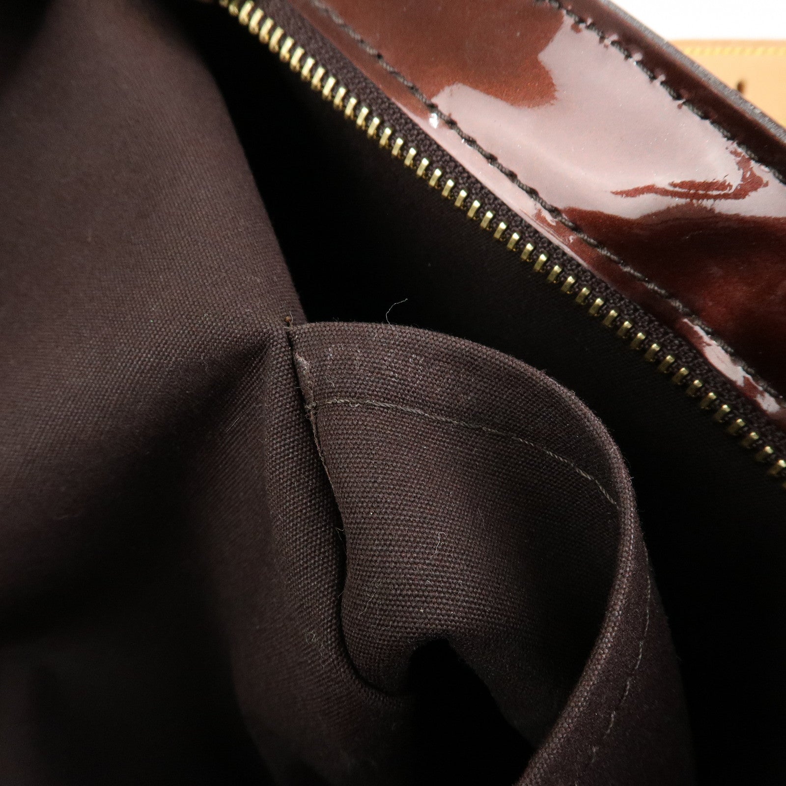 Louis Vuitton Monogram Vernis Brentwood Tote Bag Amarante M91994