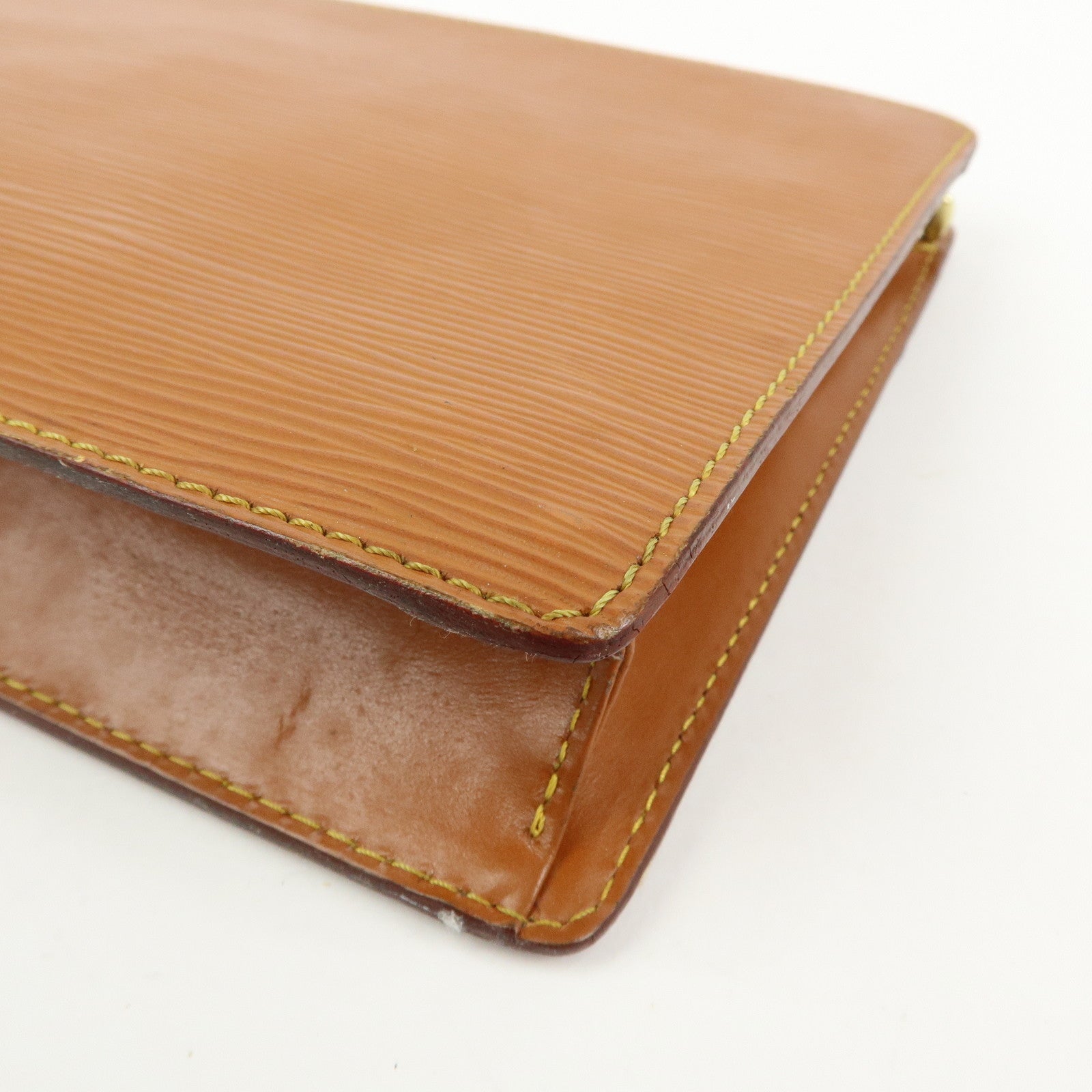 Louis Vuitton Epi Pochette Homme Clutch Bag Zipang Gold M52528