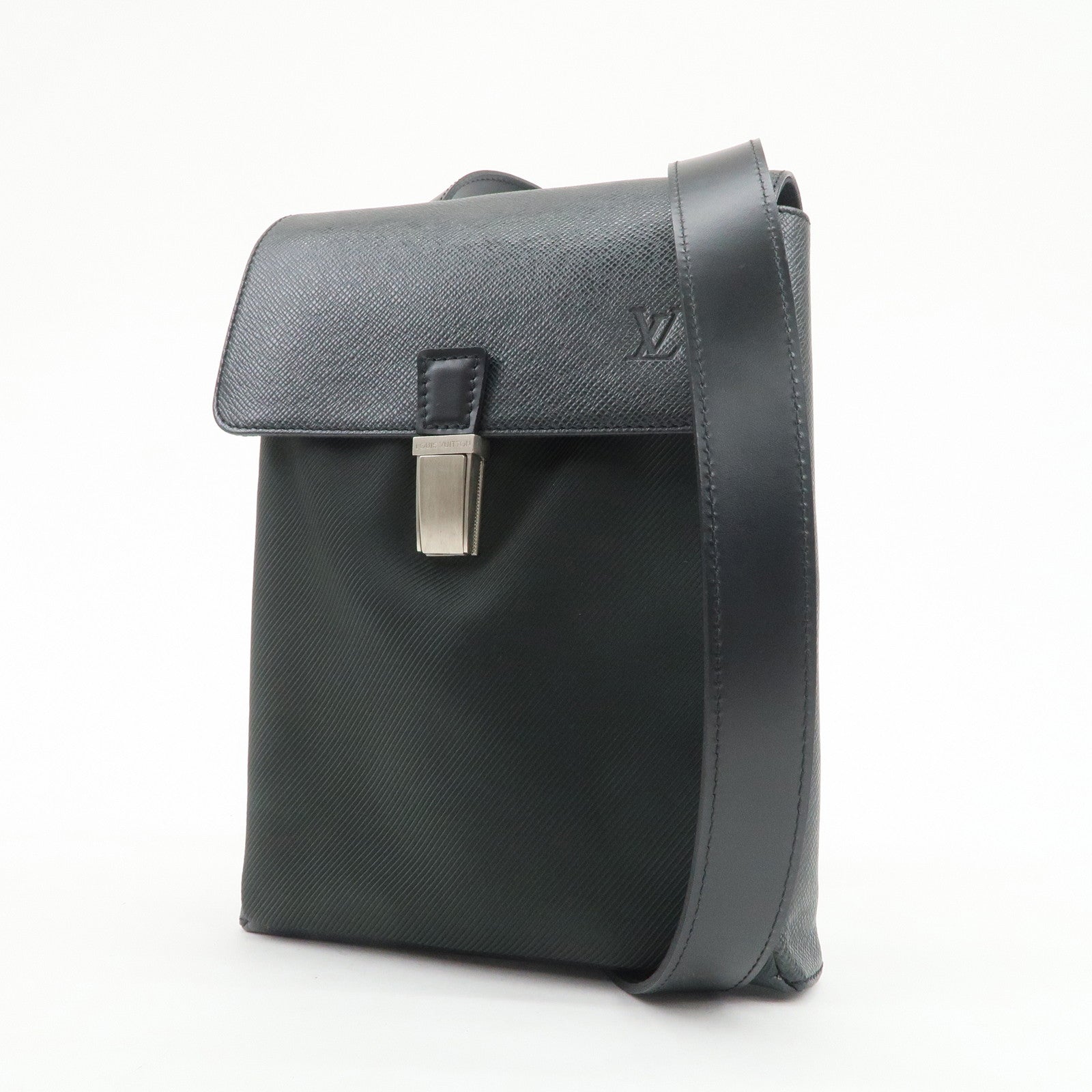 Louis Vuitton Taiga Saratov PM Shoulder Bag Ardoise M30892