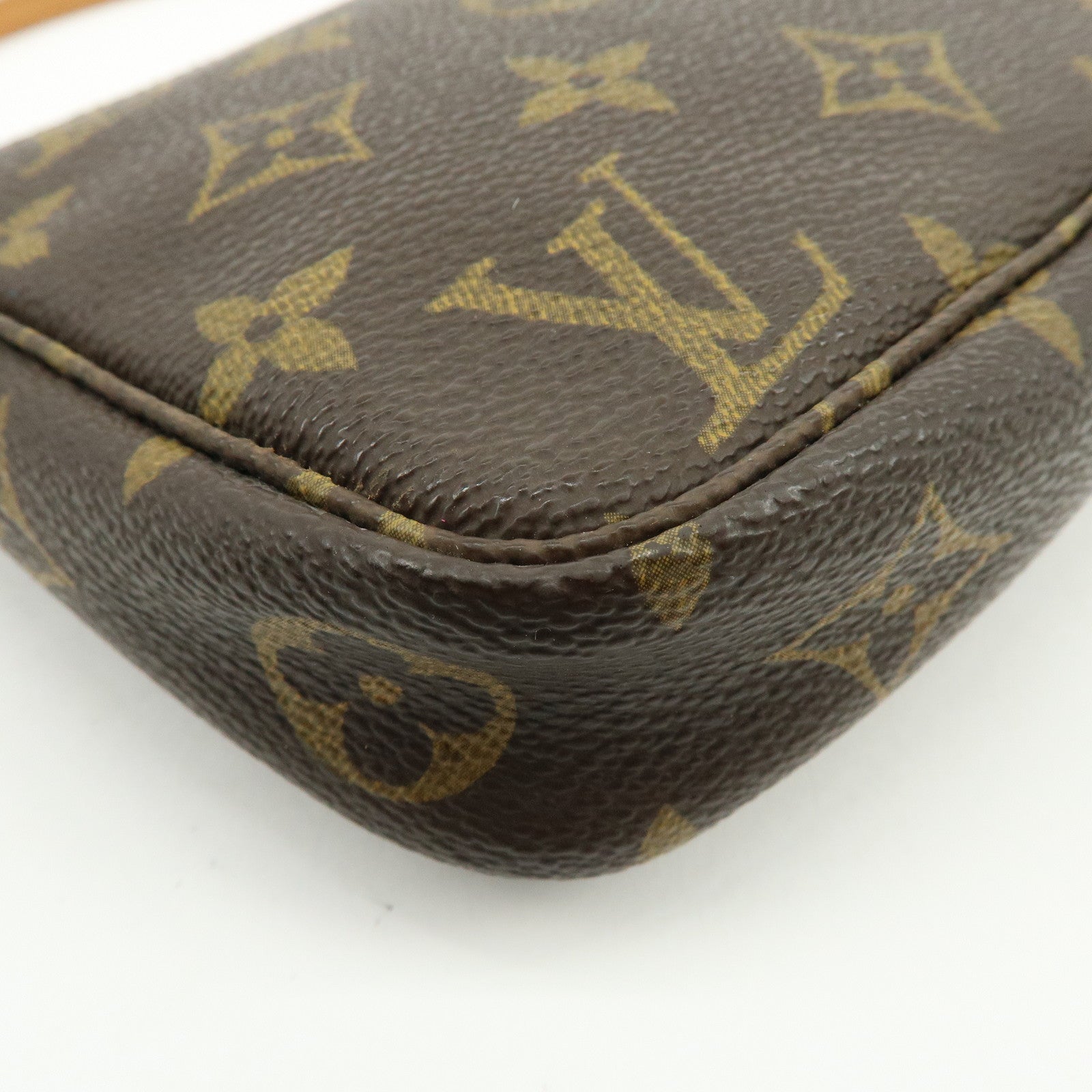 Louis Vuitton Monogram Pochette Accessoires Pouch Hand Bag M51980