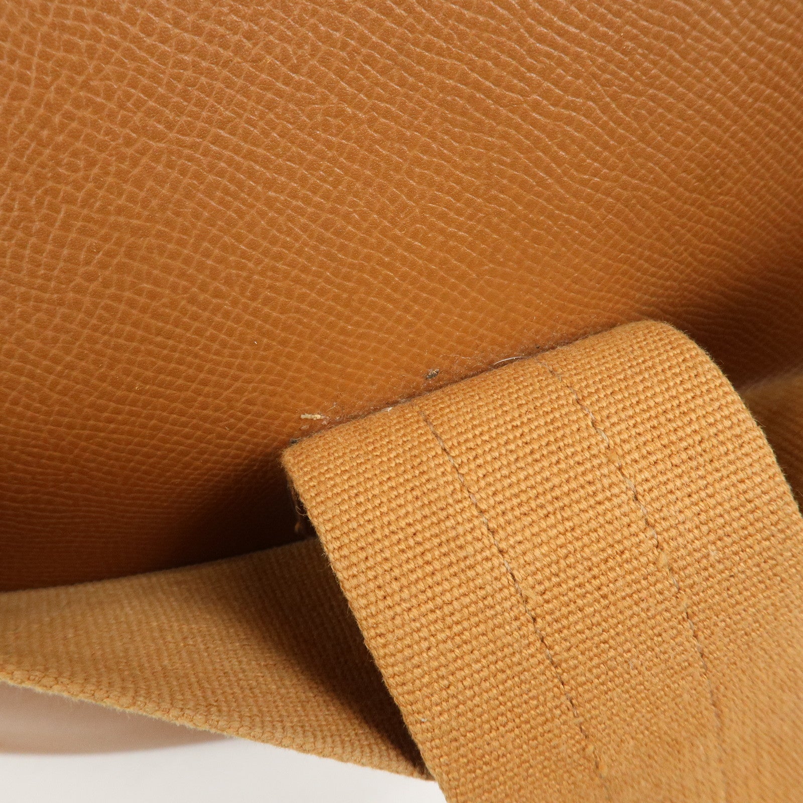 HERMES Saco Leather Shoulder Bag B Stamped Brown Gold HDW