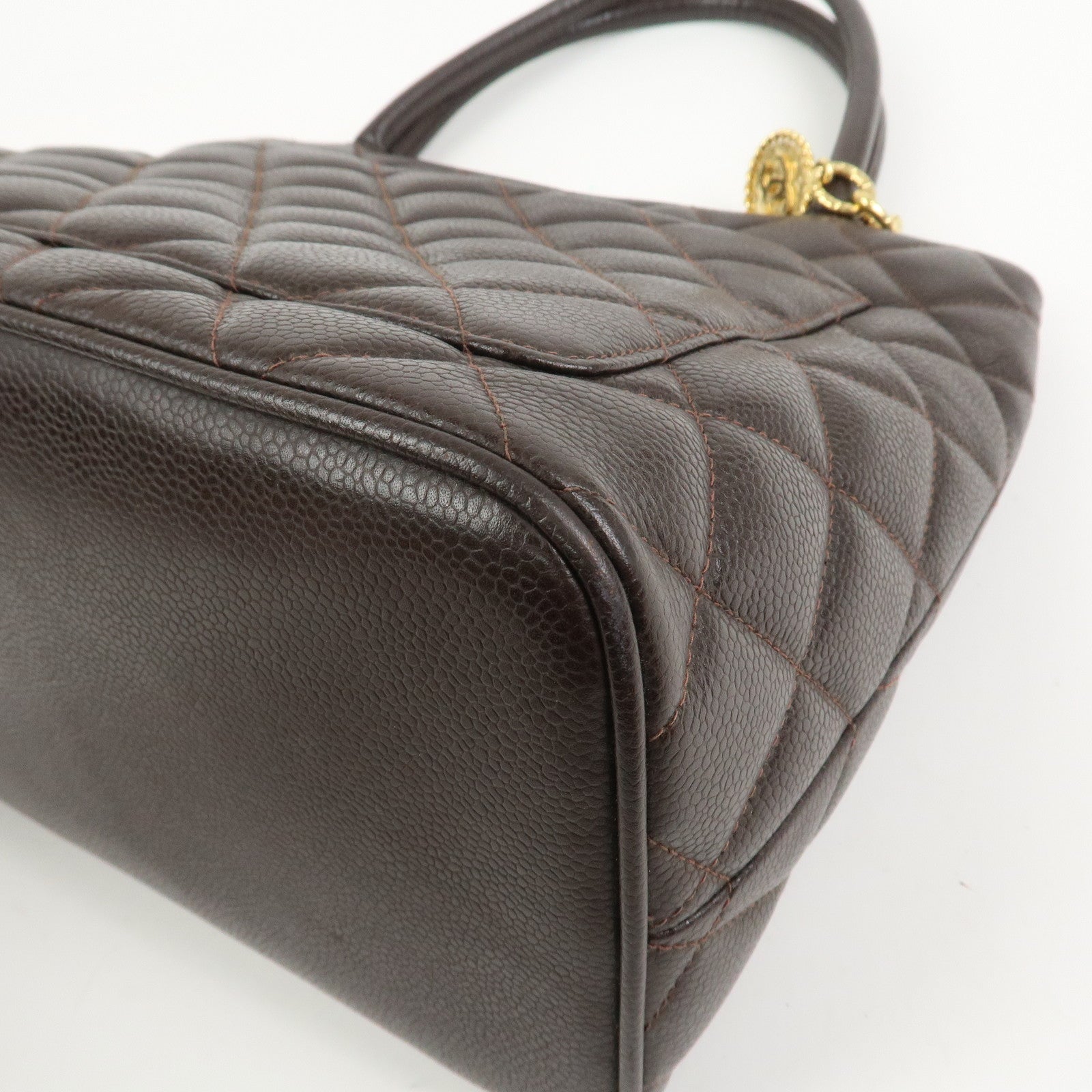 CHANEL Matelasse Caviarskin Medallion Tote Bag Hand Bag A01804