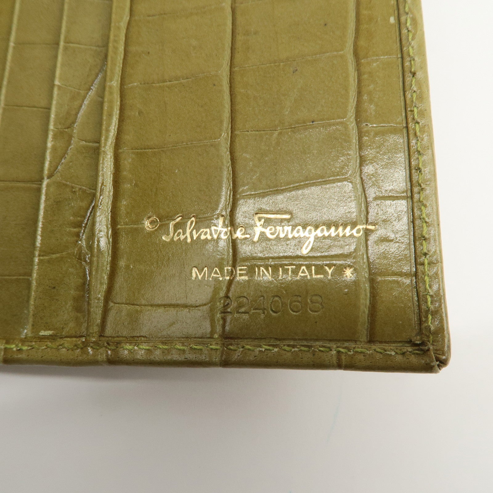 Ferragamo Vara Logo Embossed Leather Compact Wallet Light Green