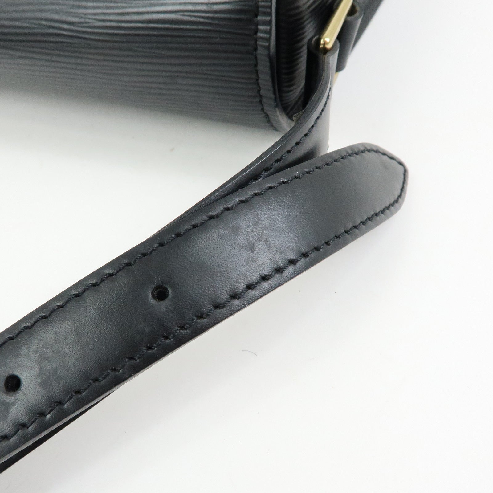 Louis Vuitton Epi Saint Cloud Shoulder Crossbody Bag Noir M52192