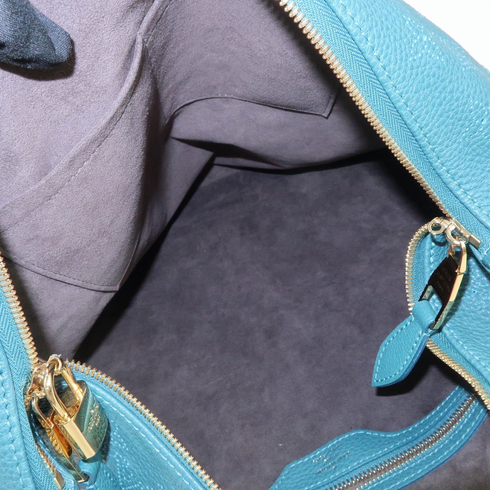 Louis Vuitton Monogram Mahina Selene MM Shoulder Bag Lagon M93986