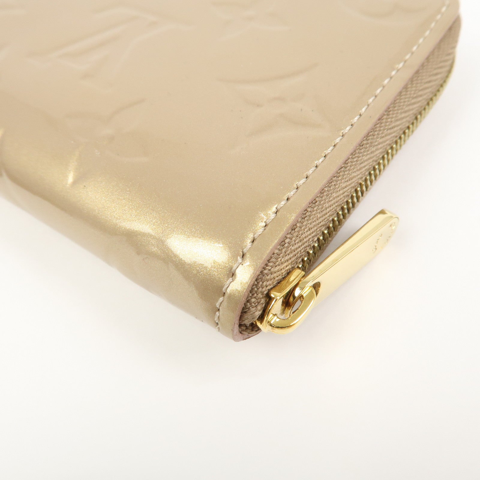 Louis Vuitton Monogram Vernis Round Zippy Coin Purse Beige M91762