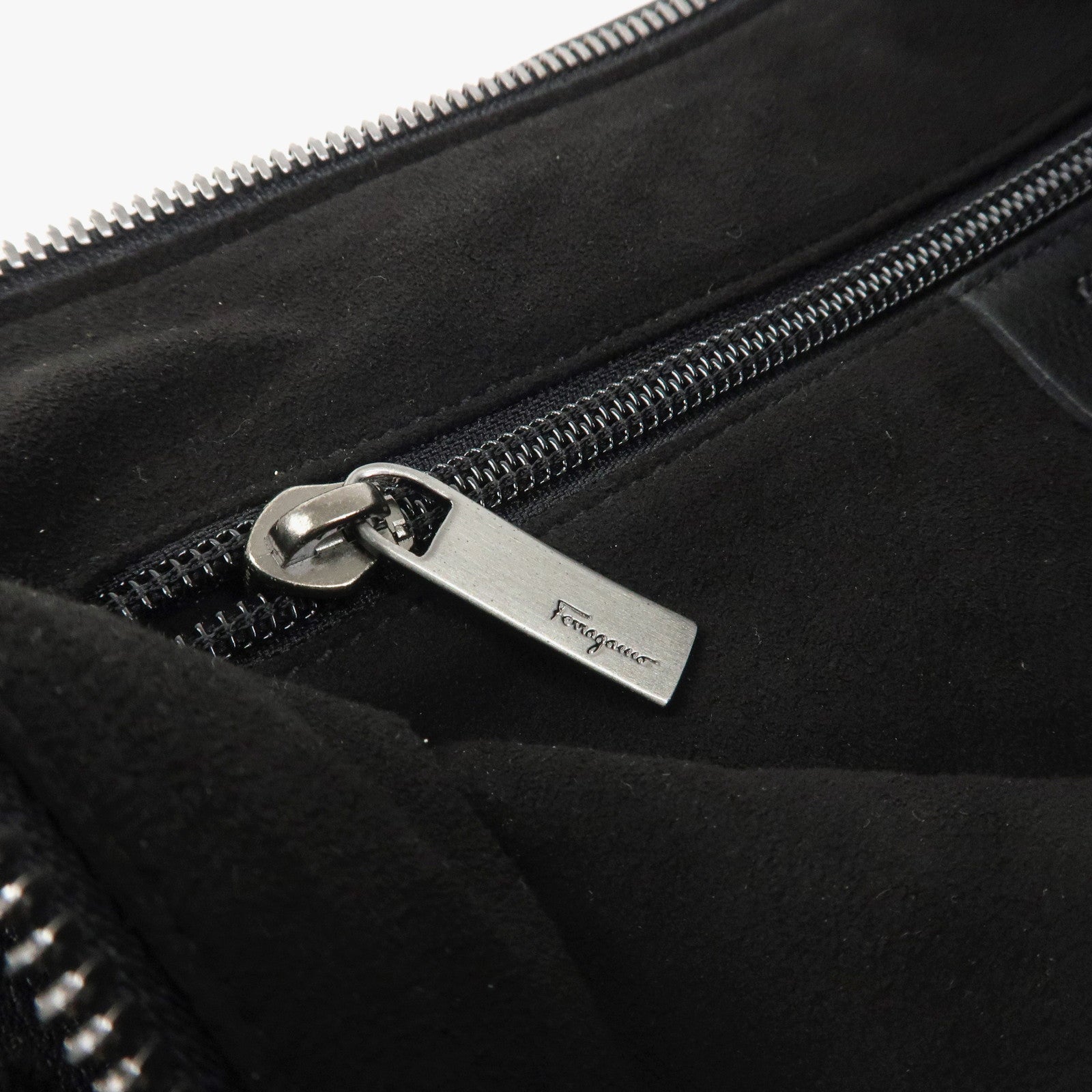 Ferragamo Gancini Leather Shoulder Bag Hand Bag Black
