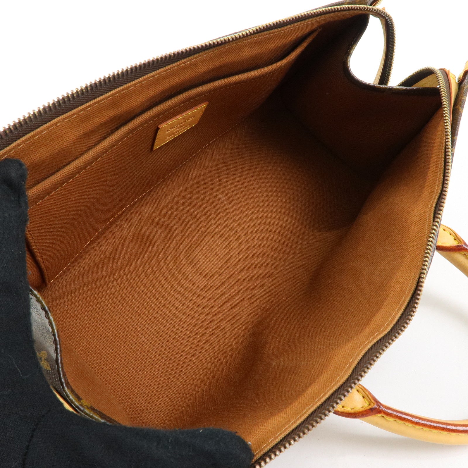 Louis Vuitton Monogram Popincourt Hand Bag Monogram M40009
