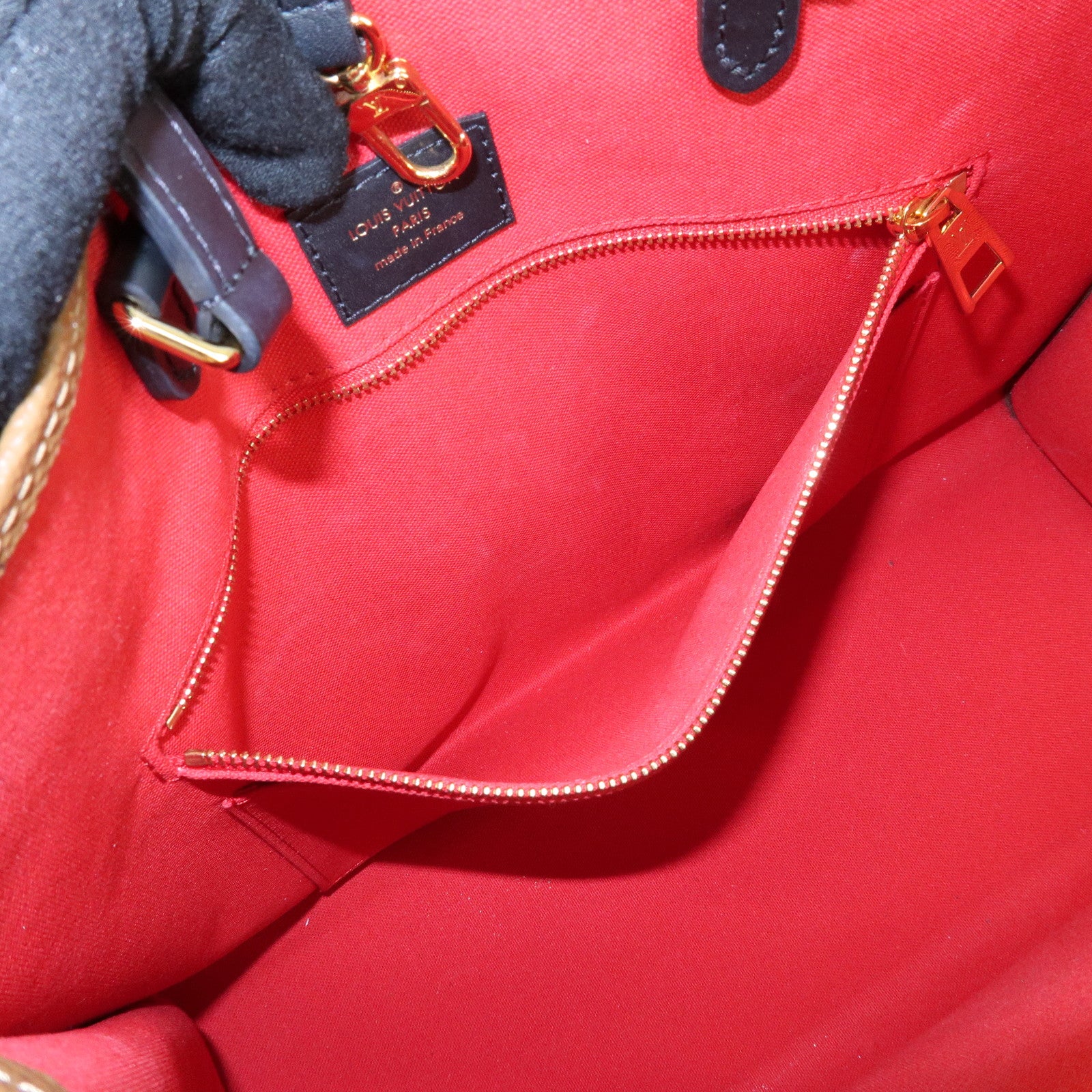 LOUIS VUITTON Monogram Giant Reverse On the Go MM Tote Bag M45321