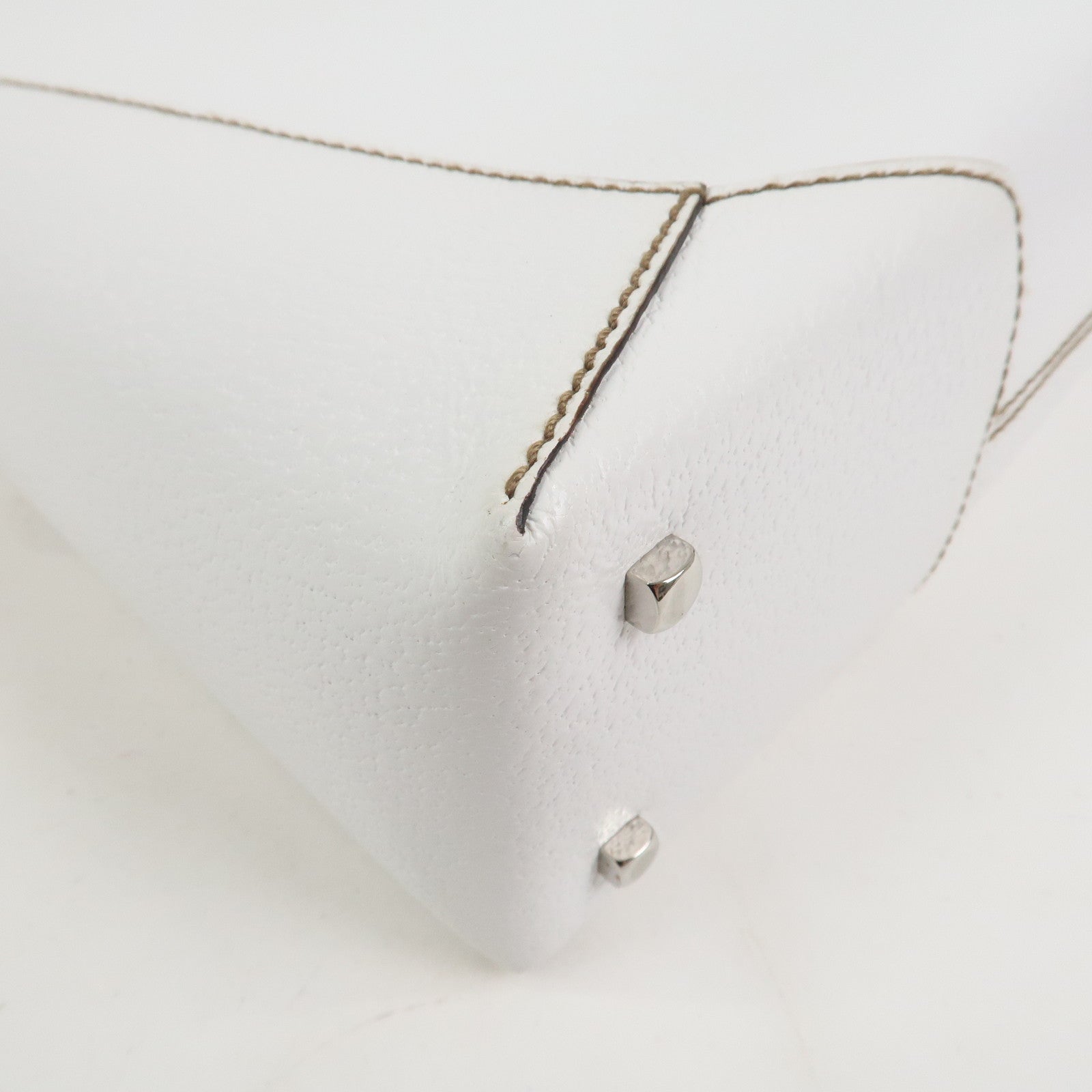 Ferragamo Logo Leather Shoulder Bag Hand Bag White