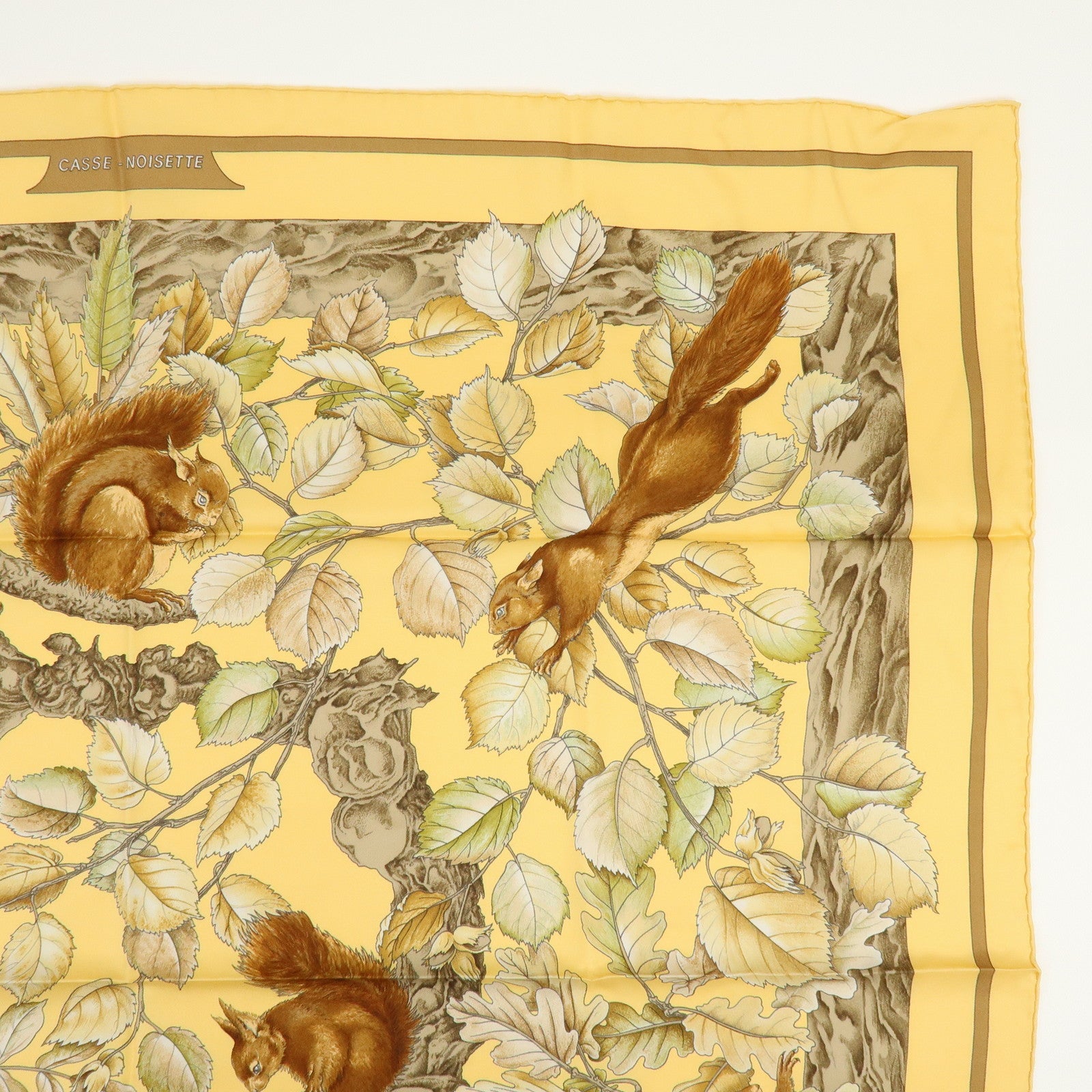 HERMES Carre 90 Silk 100% Scarf Casse Noisette Squirrel Yellow