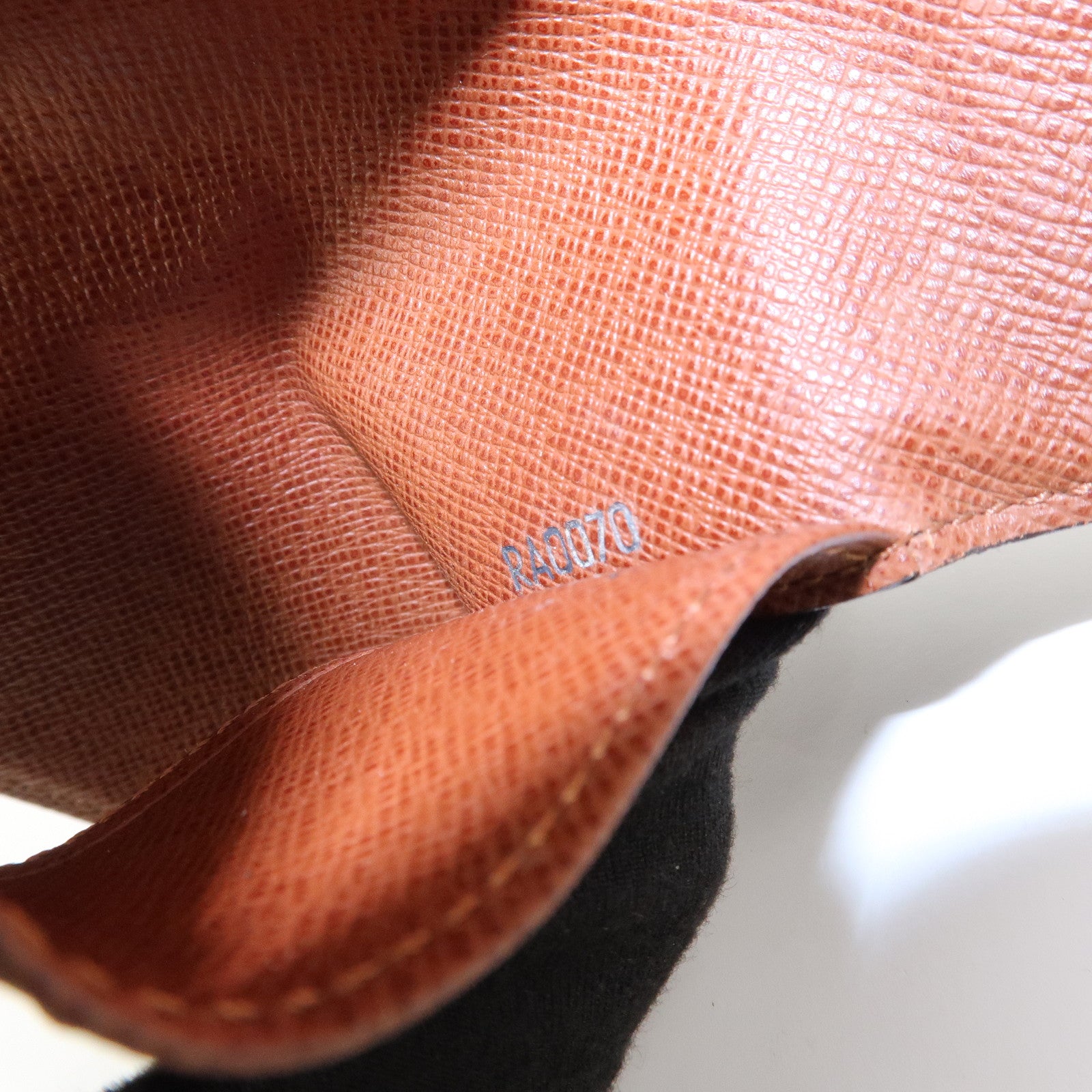 Louis Vuitton Monogram Set Of 2 Key Case Brown M69517 M60115