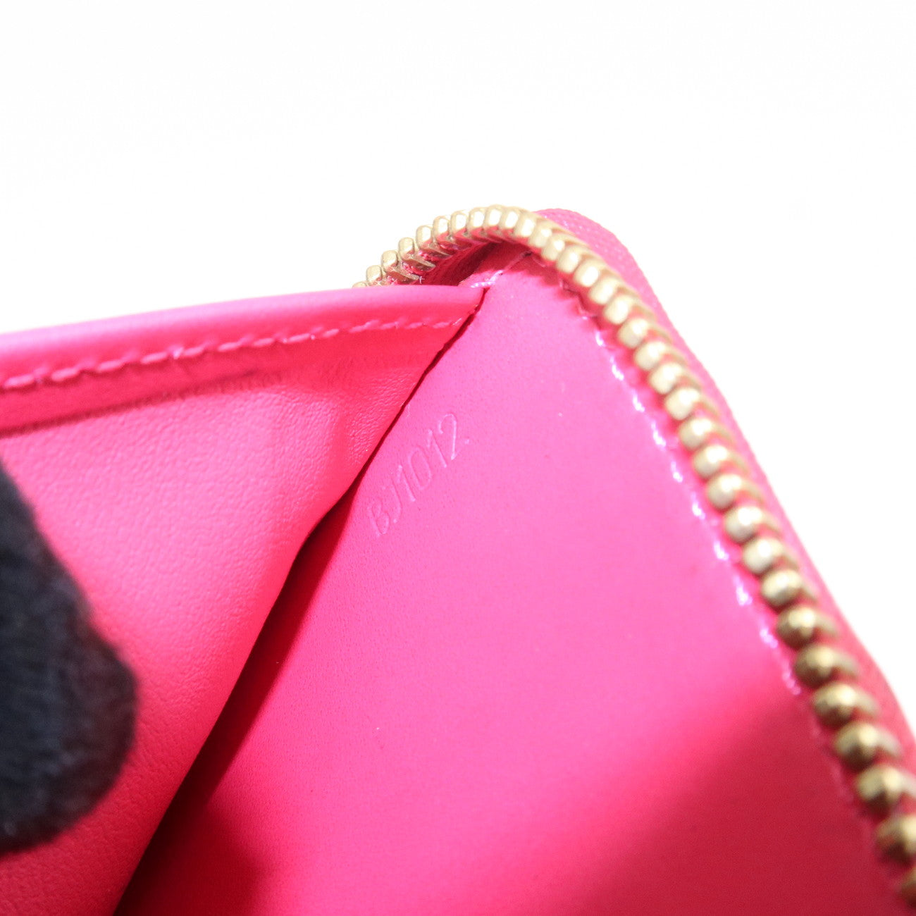 Louis Vuitton Monogram Vernis Bloom Zippy Wallet Pink M91238