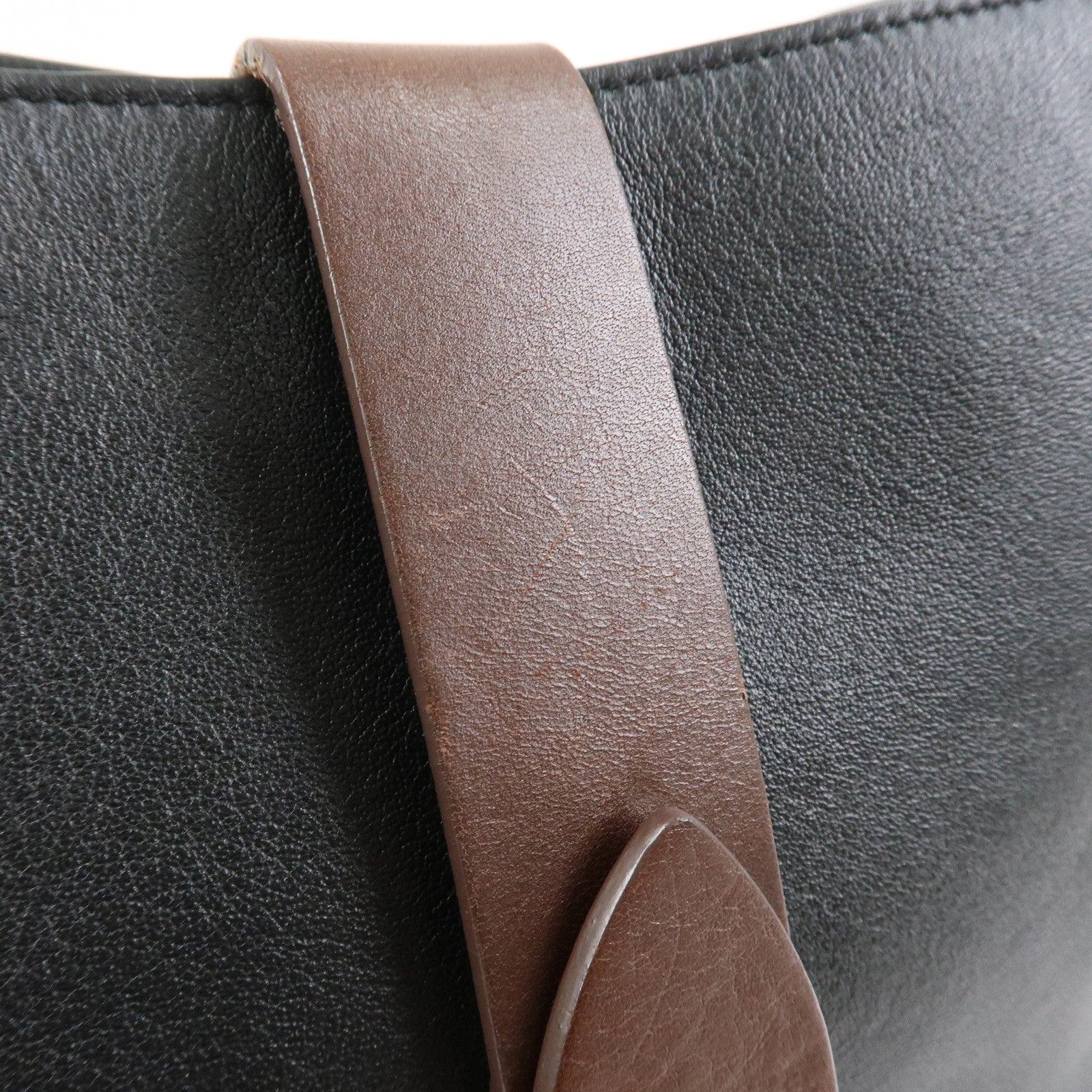 SAINT LAURENT PARIS Leather Shoulder Bag Black Brown