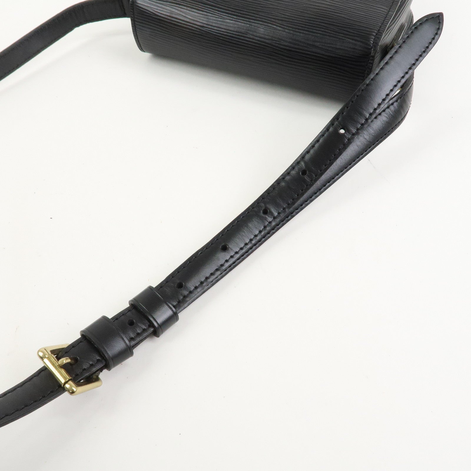 Louis Vuitton Epi Mini Saint Cloud Shoulder Bag Noir Black M52212