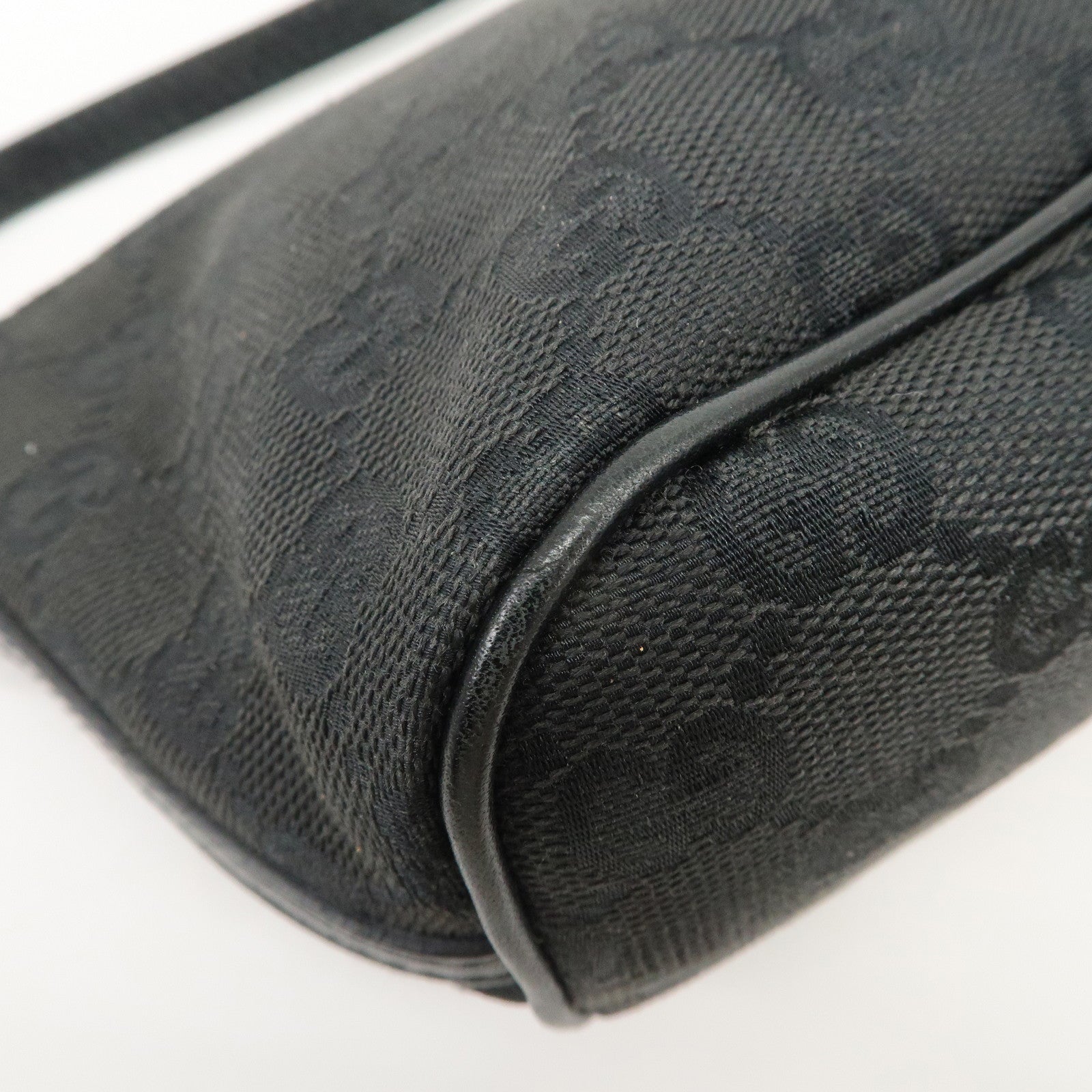 GUCCI Boat Bag GG Canvas Leather Hand Bag Pouch Black 07198