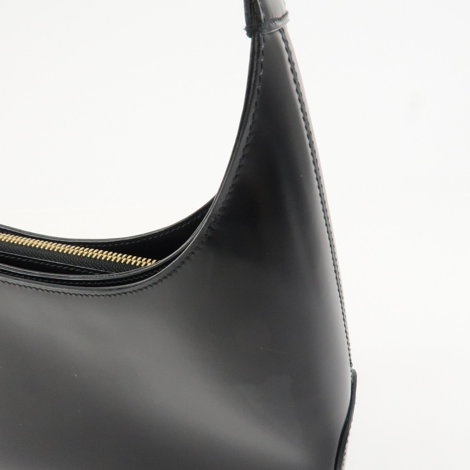 Ferragamo Gancini Logo Leather Shoulder Bag Hand Bag Black