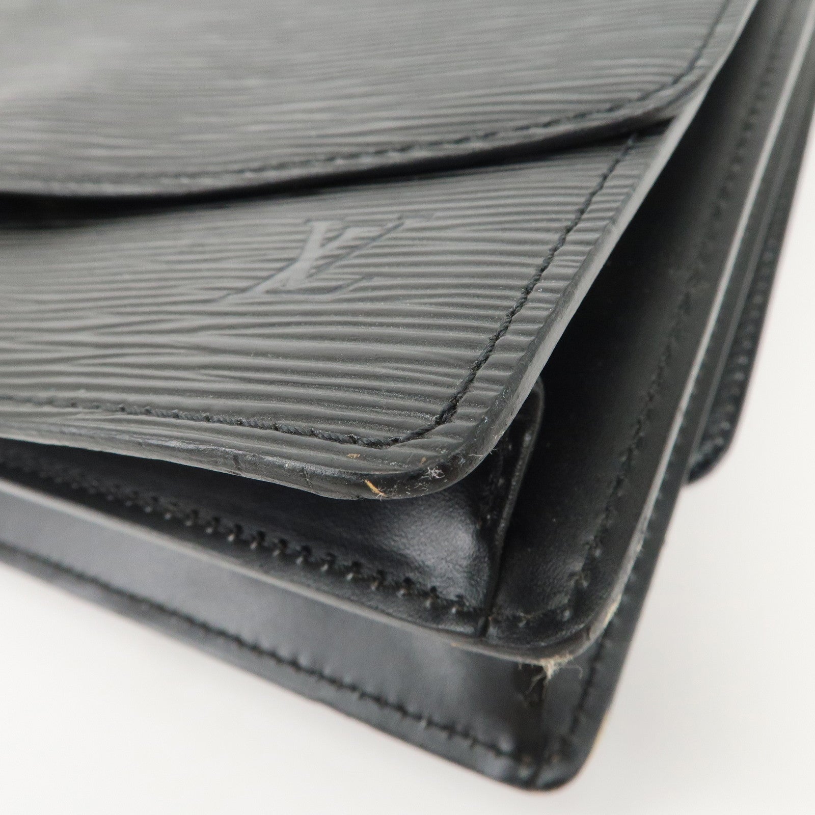 Louis Vuitton Epi Grenelle Shoulder Bag Crossbody Bag Noir M52362