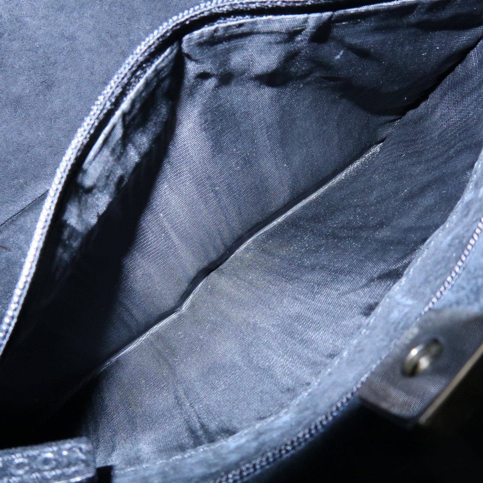 GUCCI Logo Leather Shoulder Bag Hand Bag Black 001・3767