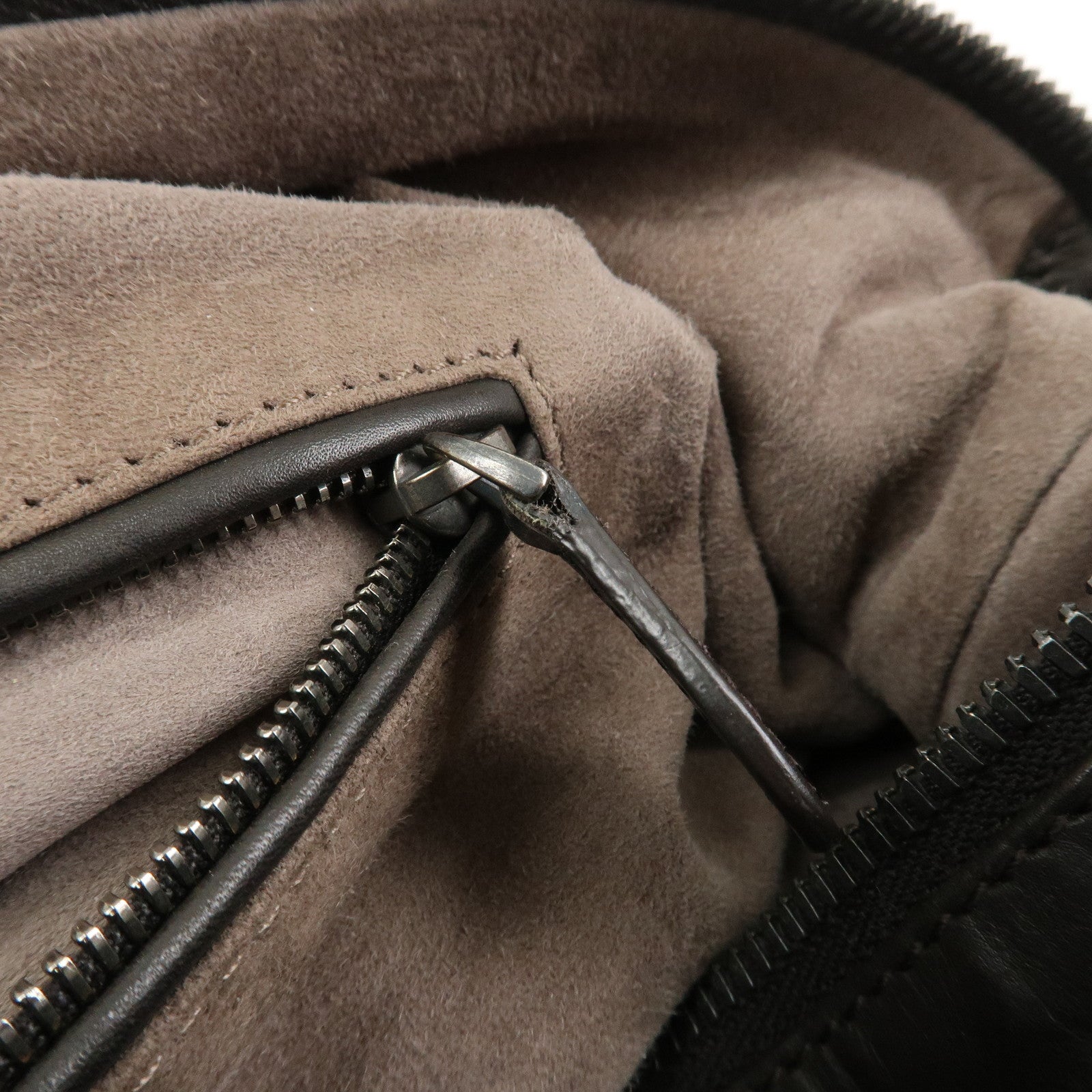 BOTTEGA VENETA Intrecciato Lamb Skin Hand Bag Dark Brown114087