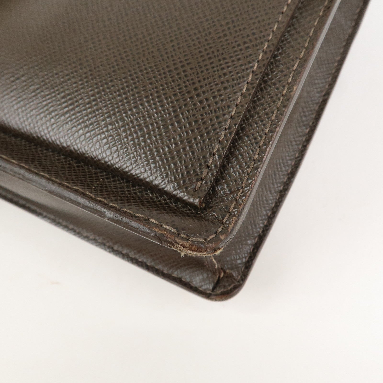Louis Vuitton Taiga Veraiya Clutch Bag Hand Bag Grizzly M32598