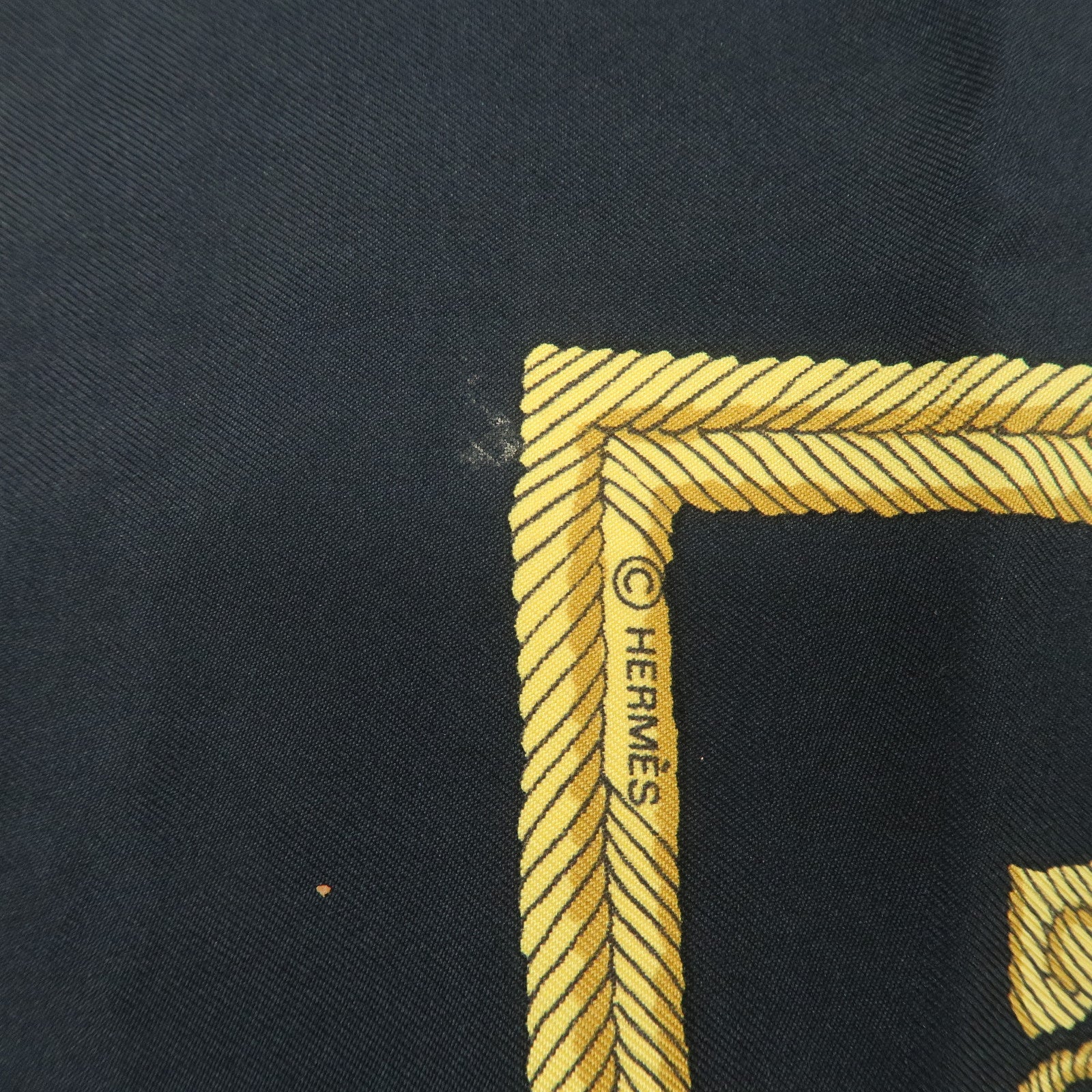 HERMES Carre 90 Silk 100% LES ARMES DE PARIS Scarf Black Gold