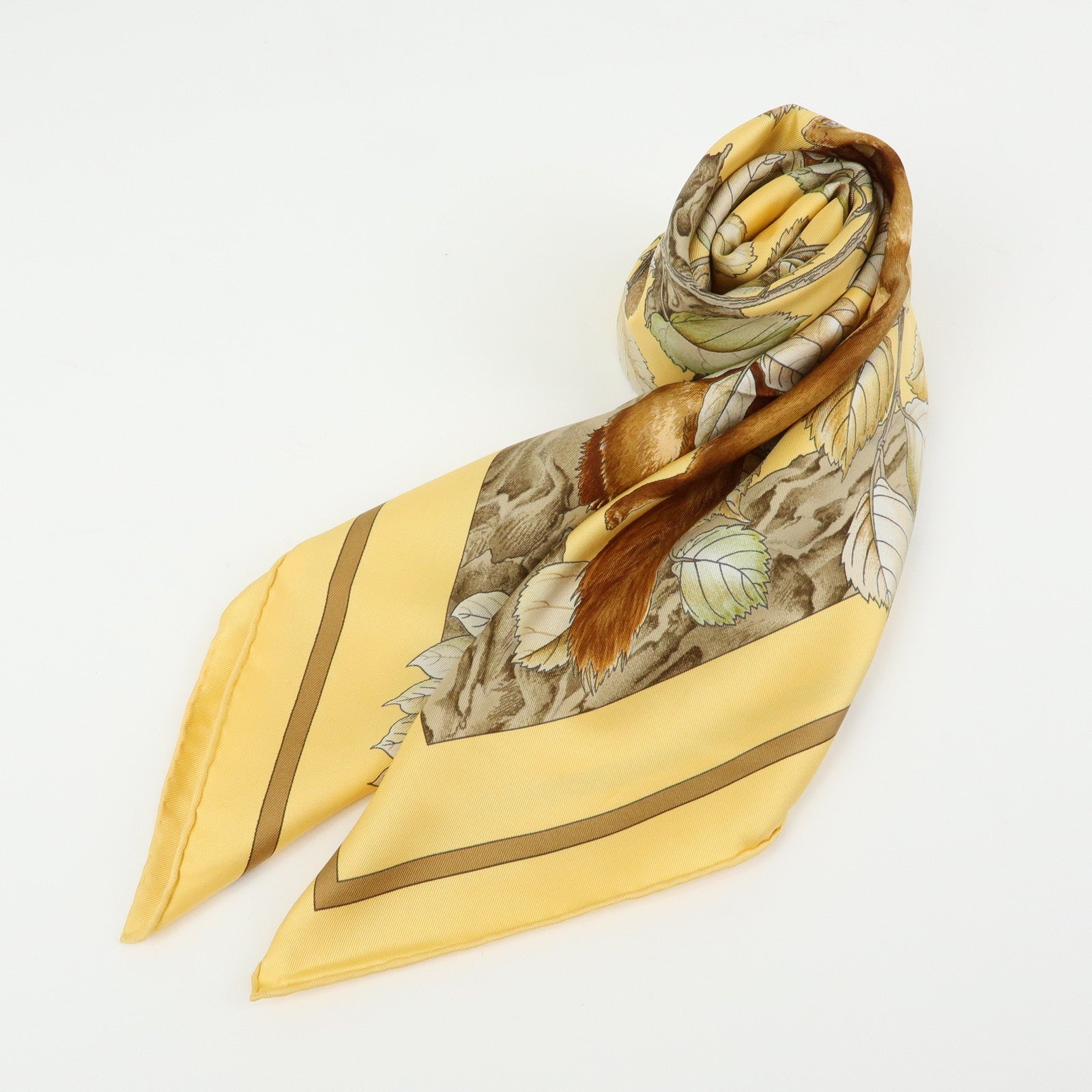 HERMES Carre 90 Silk 100% Scarf Casse Noisette Walnut Yellow Brown