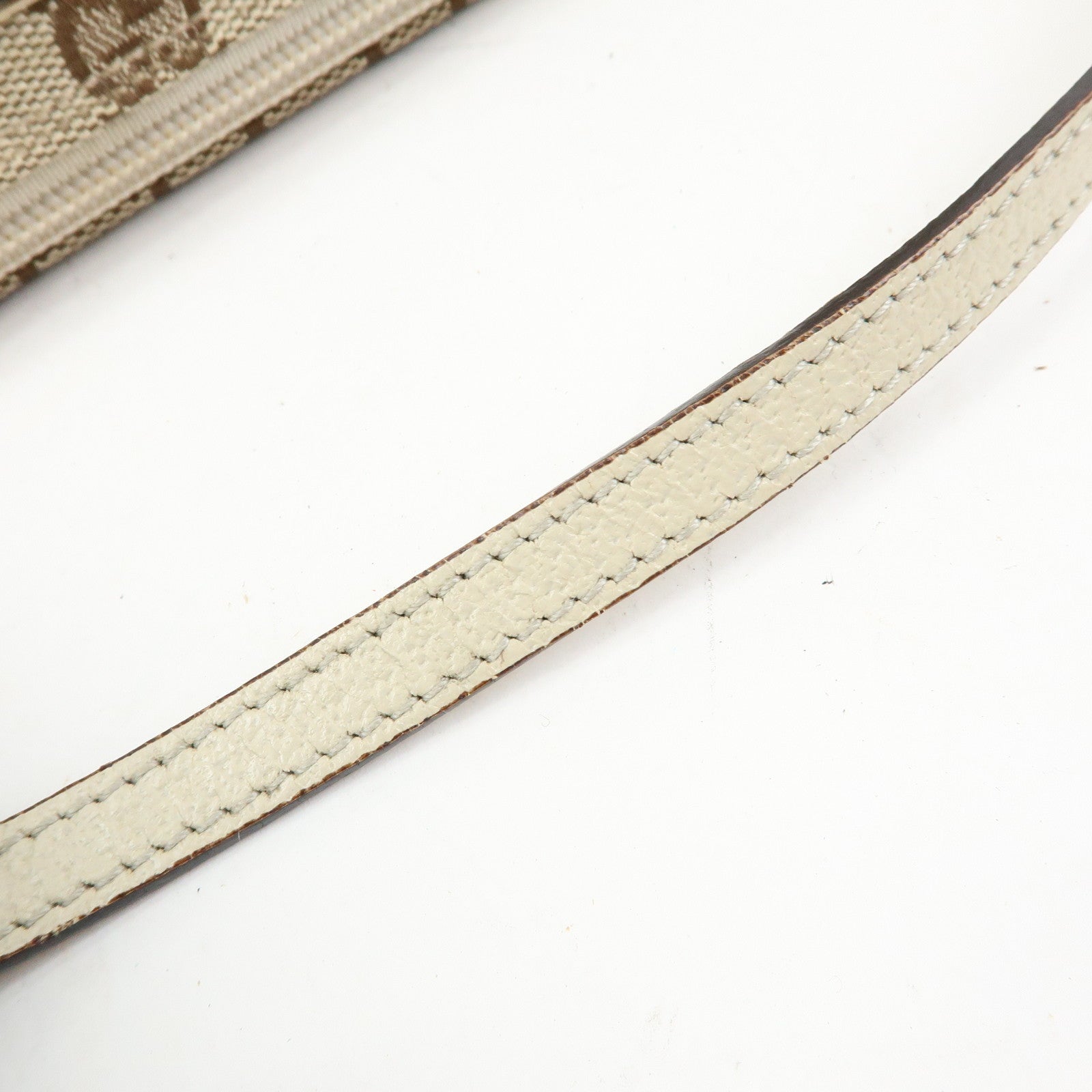 GUCCI Boat Bag GG Canvas Leather Accessory Pouch Beige White 07198