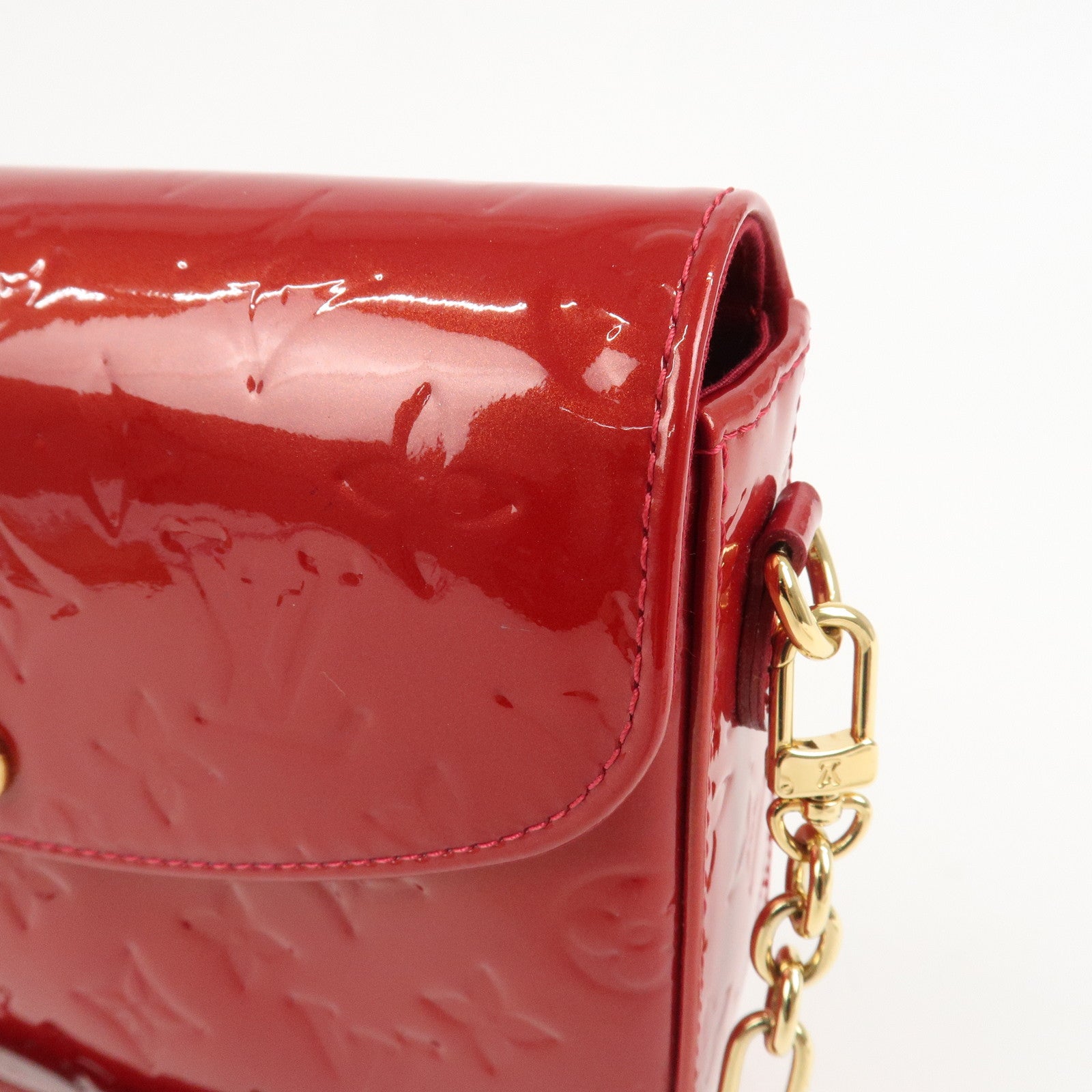 Louis Vuitton Monogram Vernis Rodeo Drive Shoulder Bag Red M93599