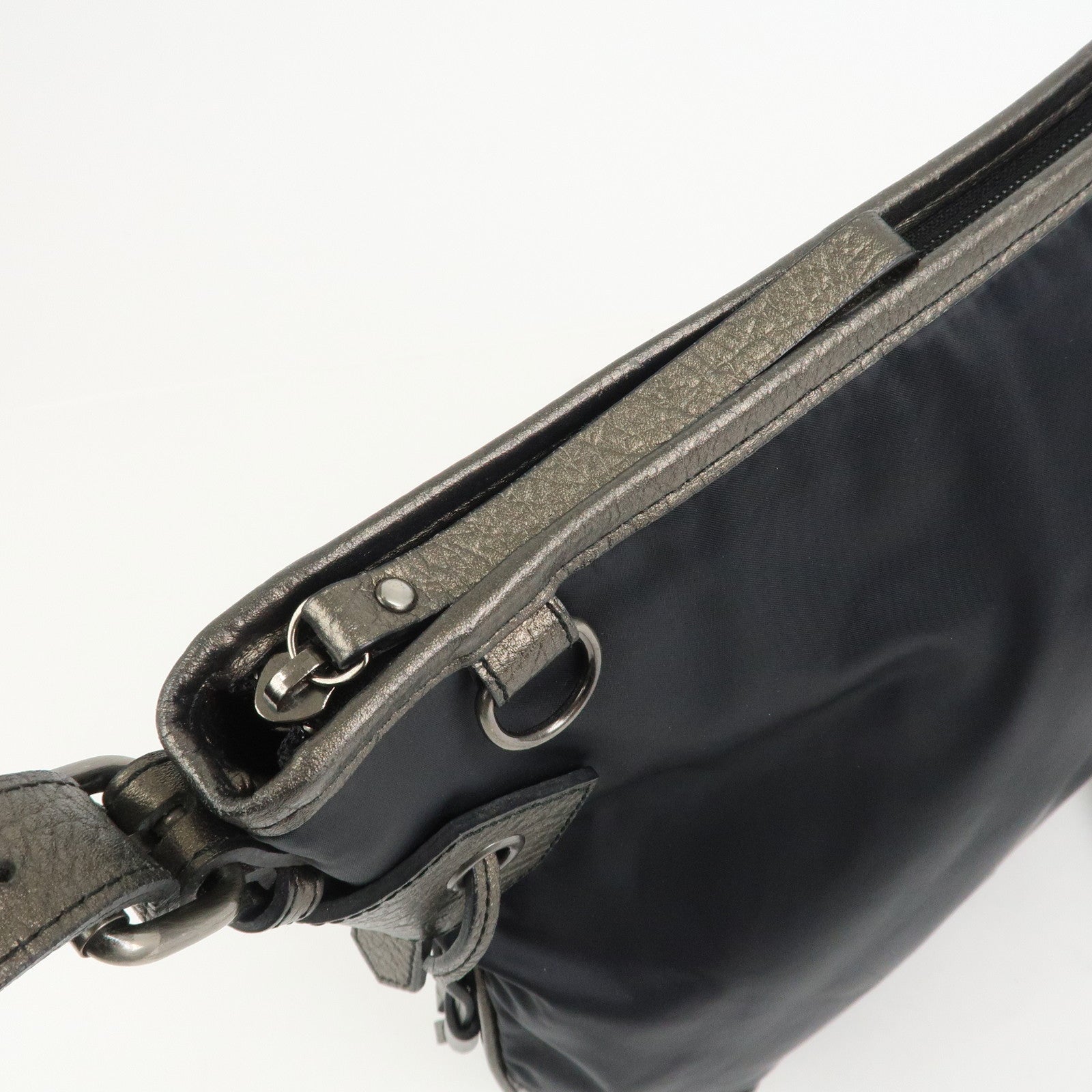 BURBERRY Logo Nylon Leather Shoulder Bag Crossbody Black