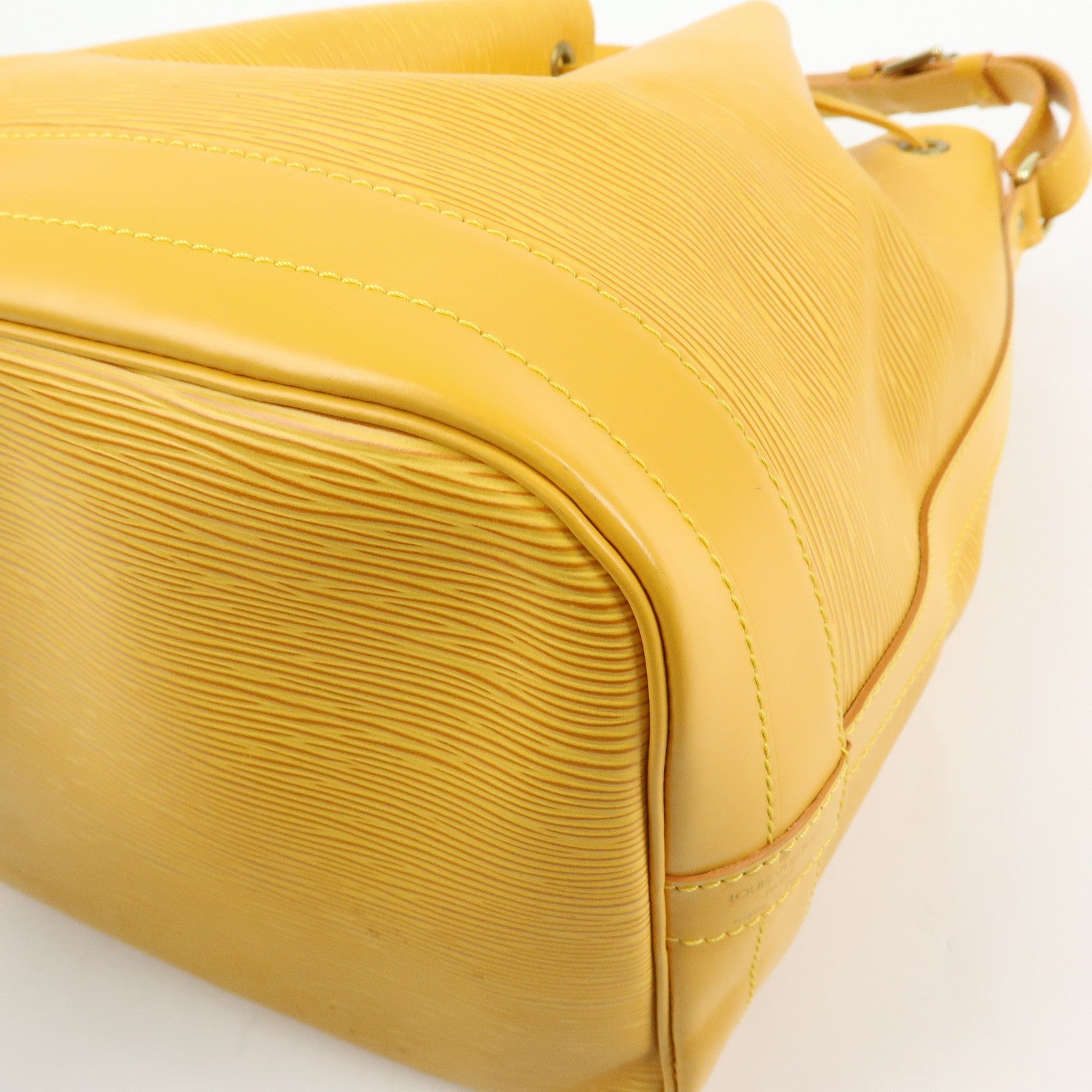 Louis Vuitton Epi Noe Leather Shoulder Bag Tassili Yellow M44009
